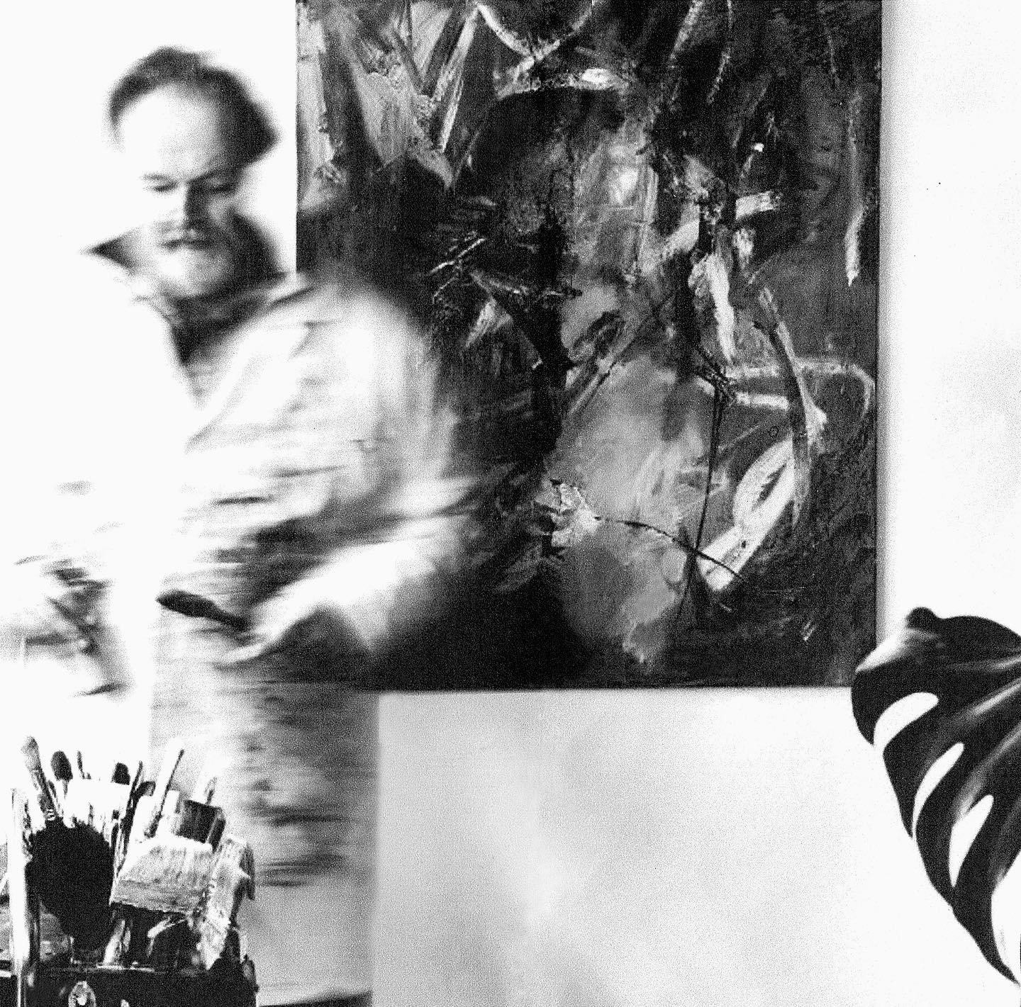 My son caught me in my old studio, deep in colour mixing thought. Thanks Felix. Photo: @felixmccabephotos 

In the background: Untitled, 2001422 (posted earlier)

#artistsinthestudio #artistsatwork #insidethestudio