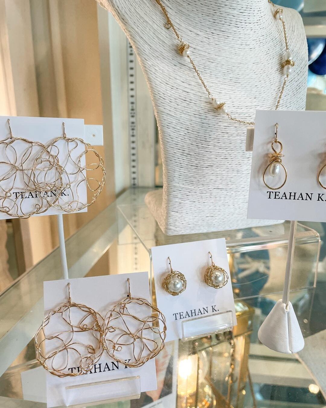 On the 11th day of HH Christmas - Teahan K. Jewelry. Timeless, elegant, and feminine🤍🤍 📍Handmade in Rhode Island