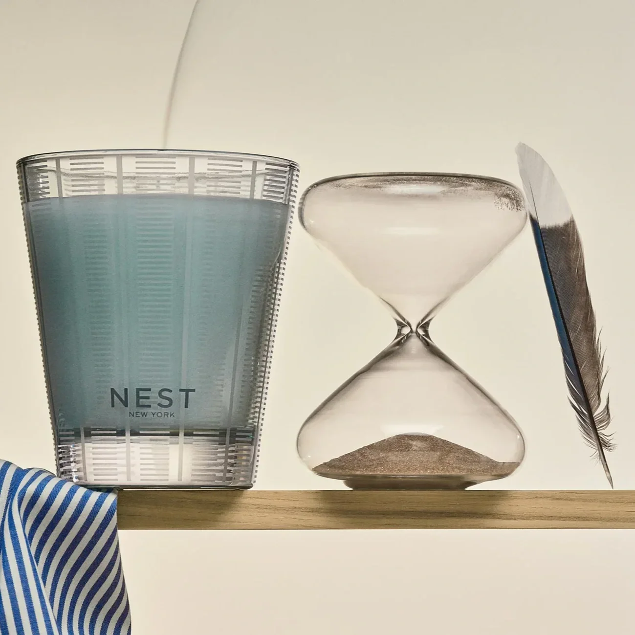 nest-driftwood-cham-candle-2