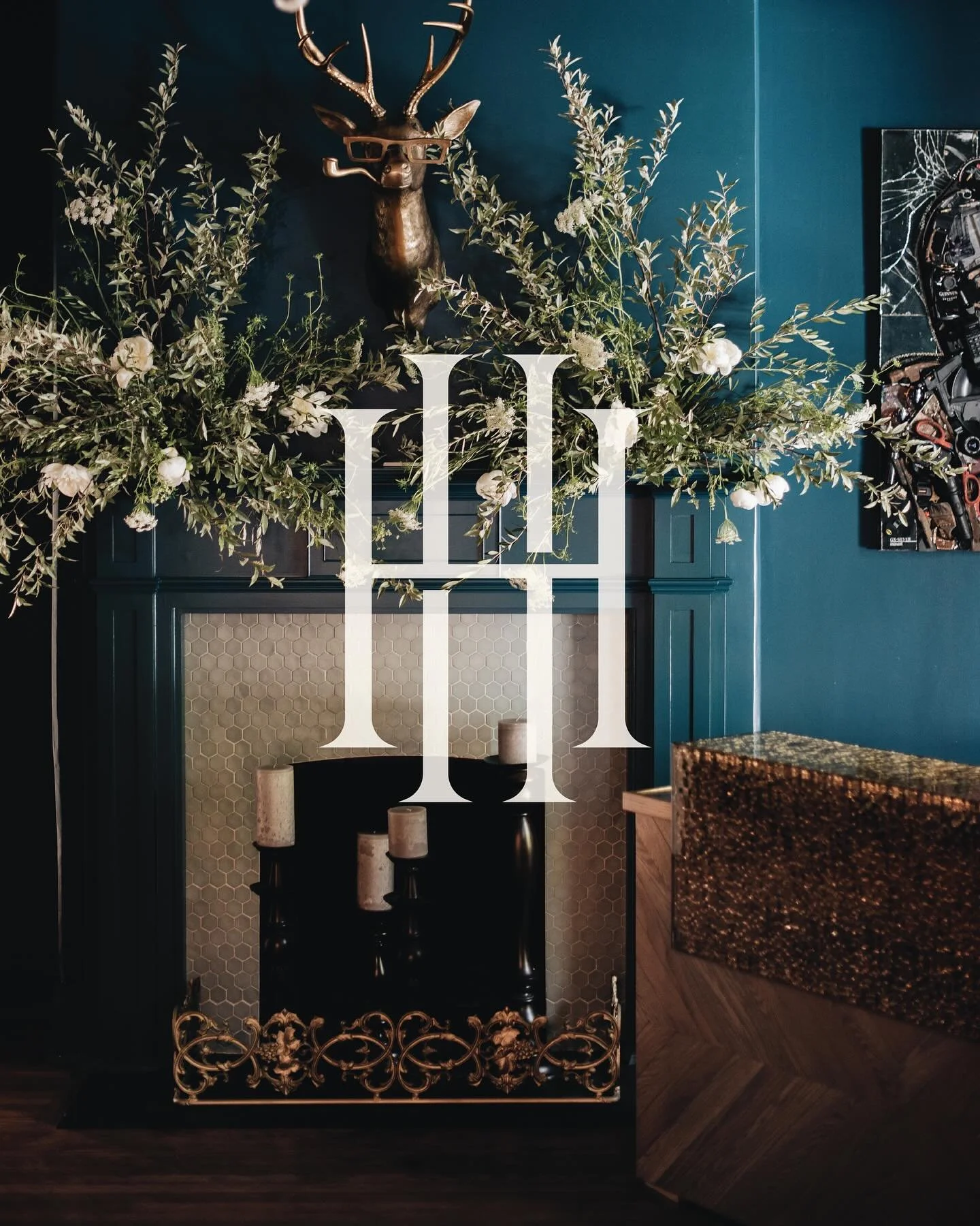 Brand strategy and development for The House On Helm. Thoughtfully reconstructed and beautifully designed, this historic venue proudly stands in the heart of Elizabethtown, Kentucky. A foundation built upon the power of connection, creation, and cele