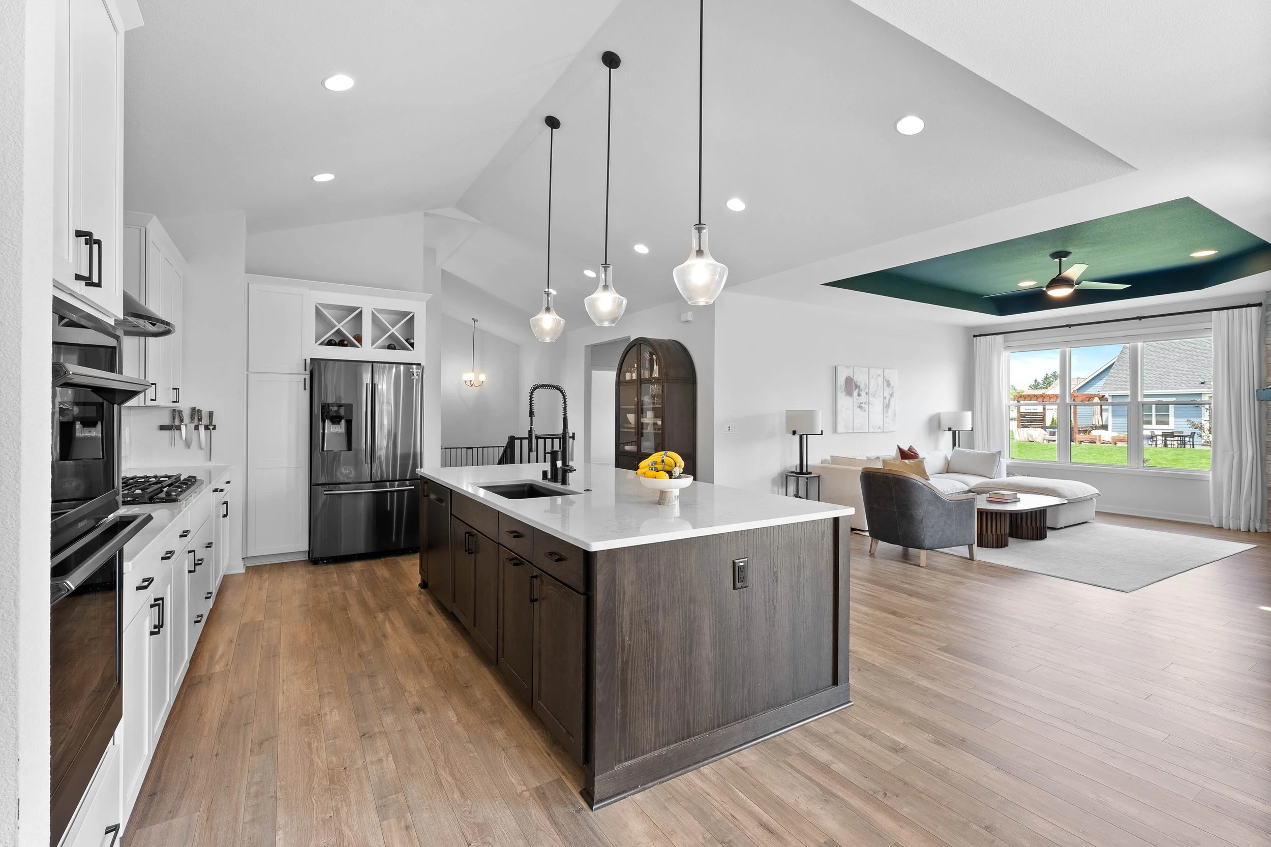 Kitchen (2).jpg