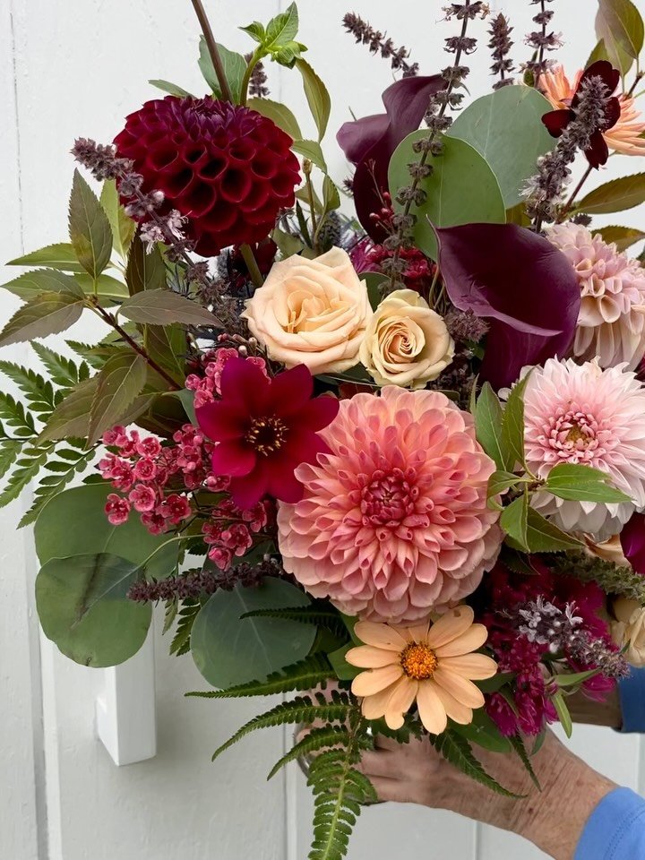Yesterday, I cut flowers from the garden in anticipation of the big nor&rsquo;easter today. Added some leftover wedding flowers and created this lively bouquet. It&rsquo;s still GREAT FUN to just design with what&rsquo;s on hand. ..
..
Some of my bri