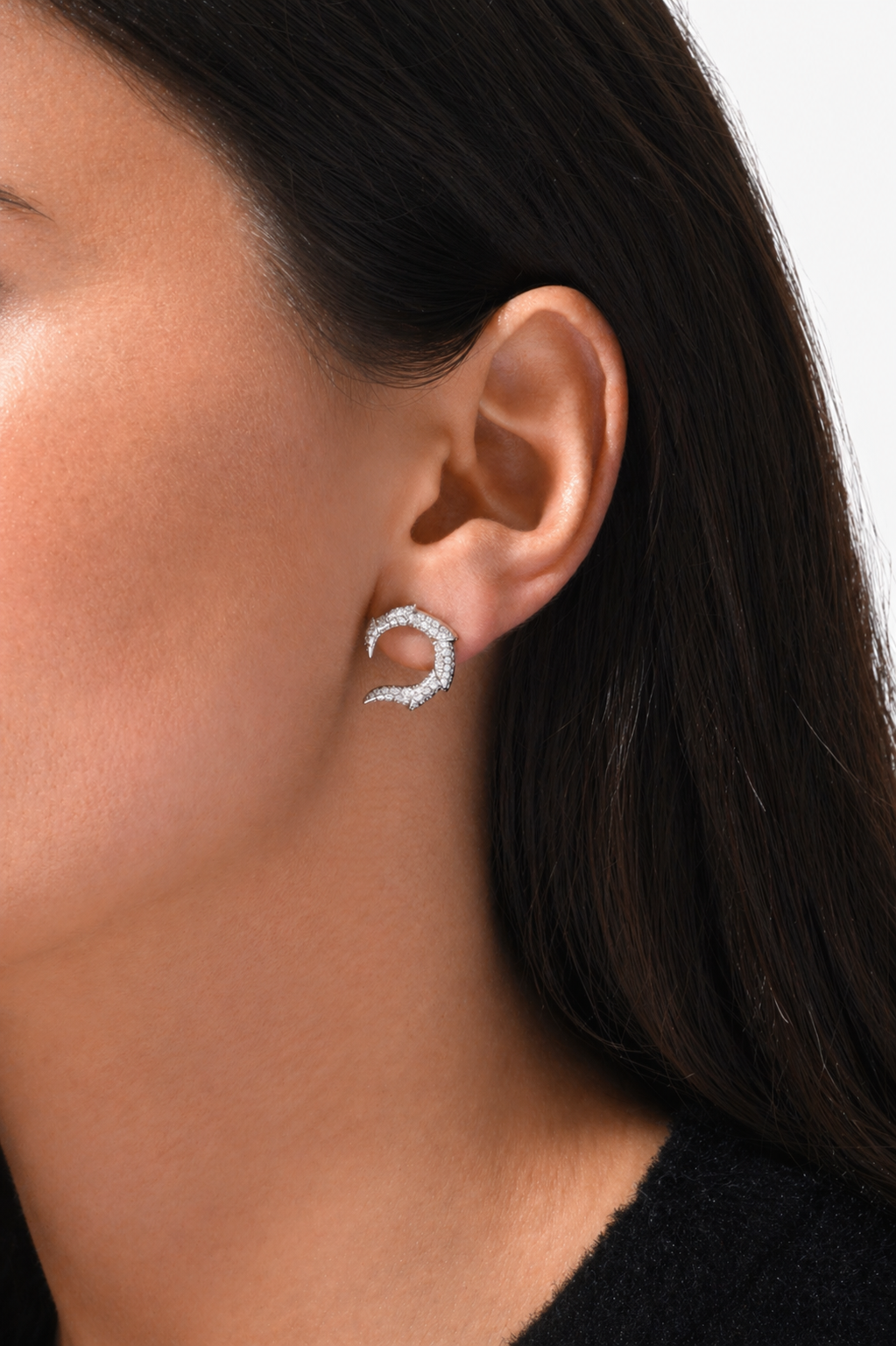 Elphidium earrings diamonds.png