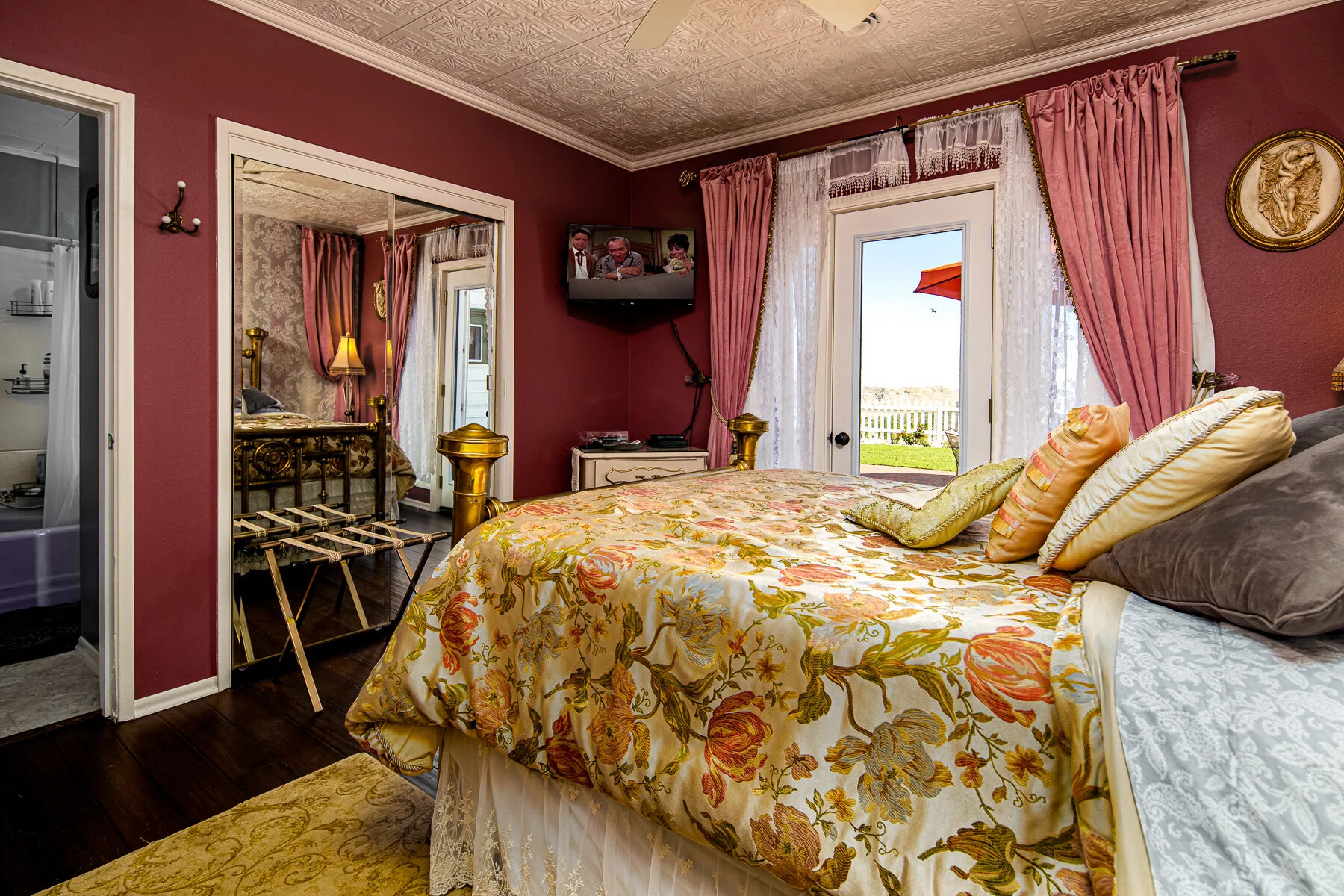 Mama's Room-Private Entrance with 100 Mile View.jpg