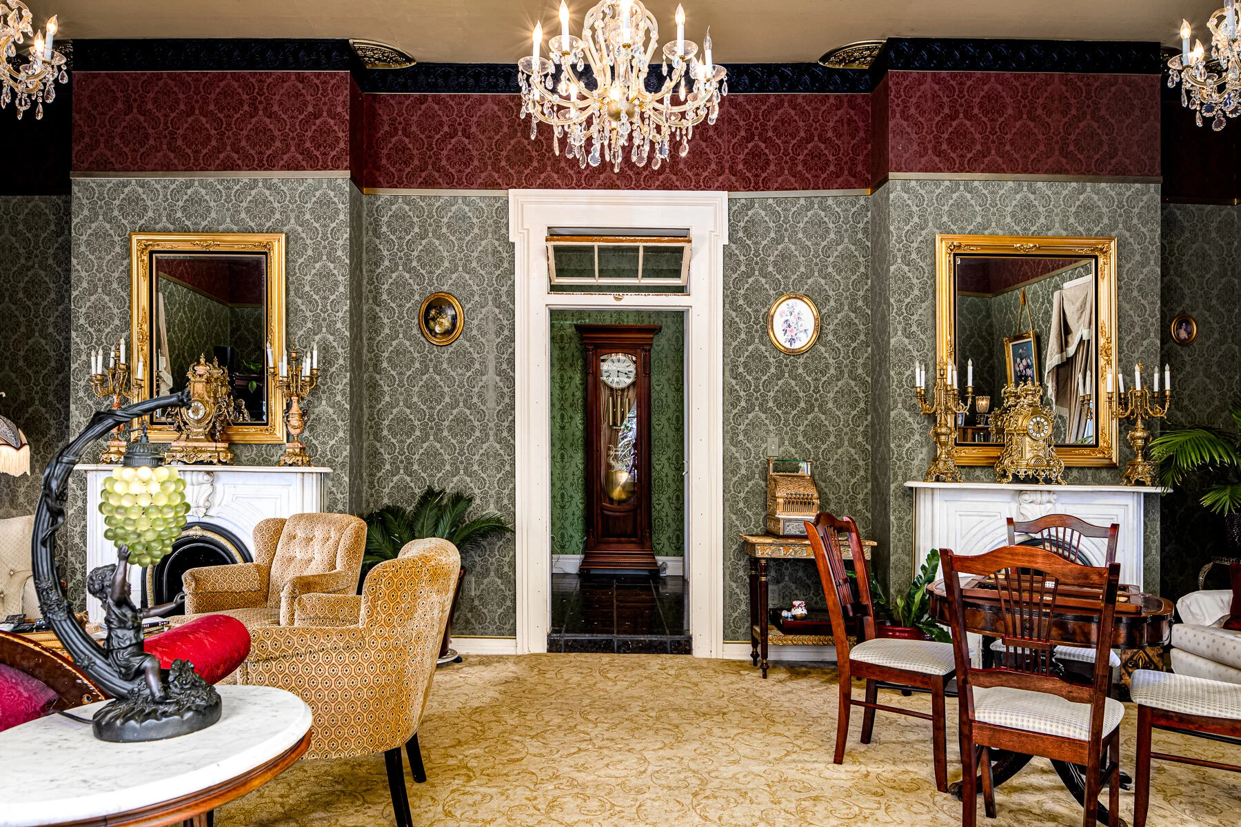 Parlor.jpg