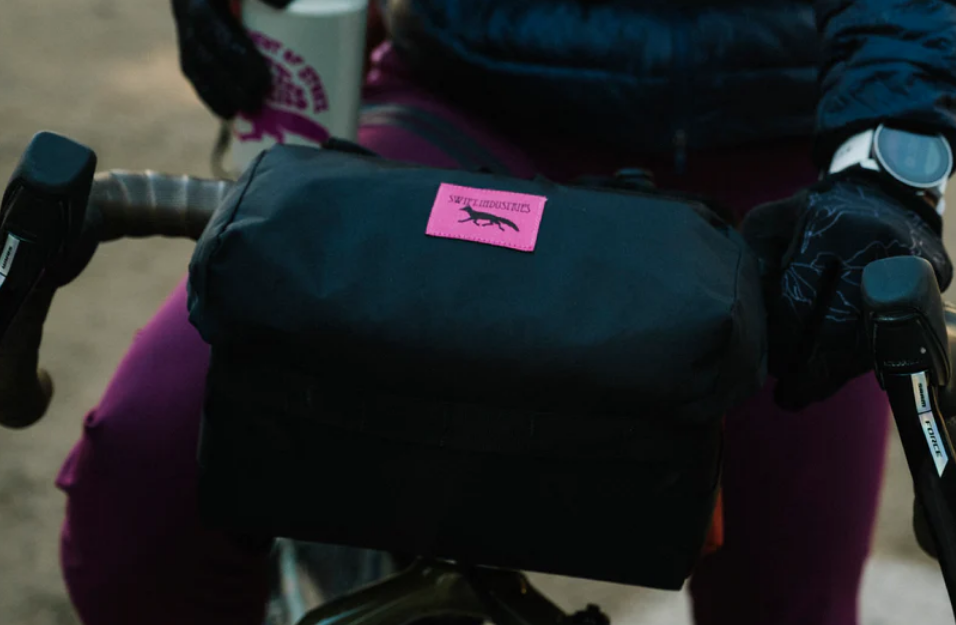 Screenshot 2025-12-21 at 08-17-26 Capstone Handlebar Bag – Swift Industries.png