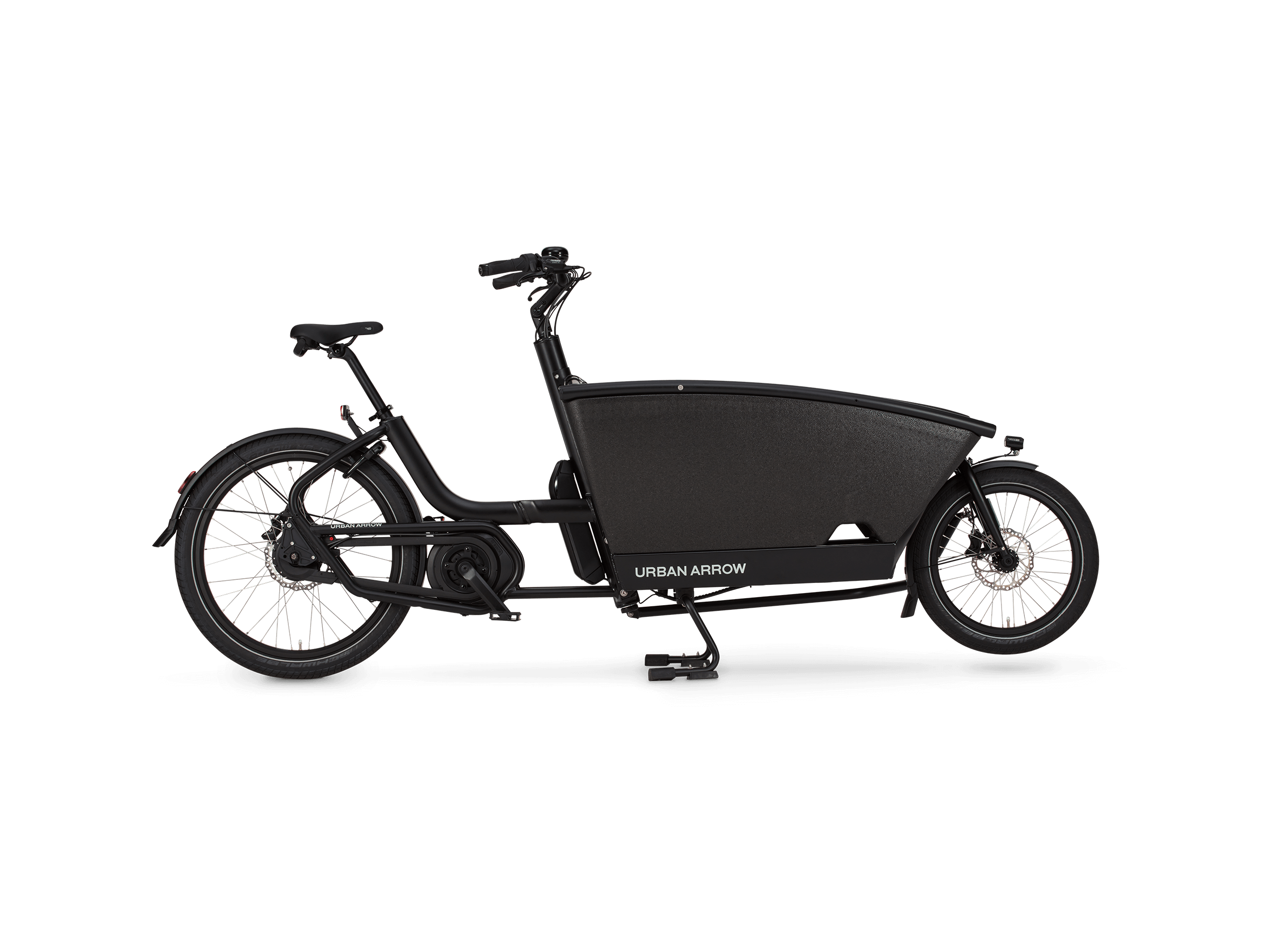 UA-family-performance-essential-black-F1_WEB.png