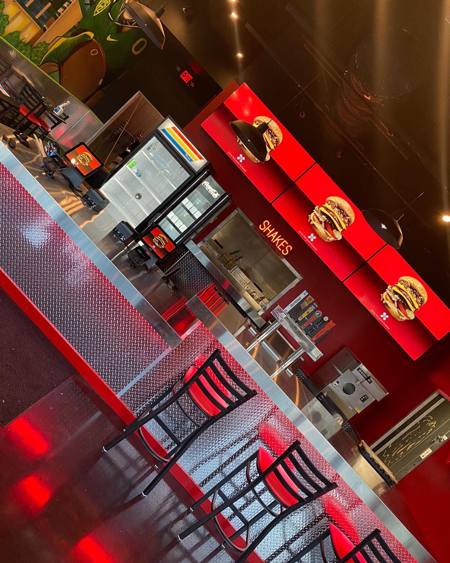 Love the way our Southtowne spot turned out! Excited to get back to work on our new Springfield location! #toxicburger #glutenfree #grassfed #burger #riceoil #lunch #dinner #Eugene #Oregon