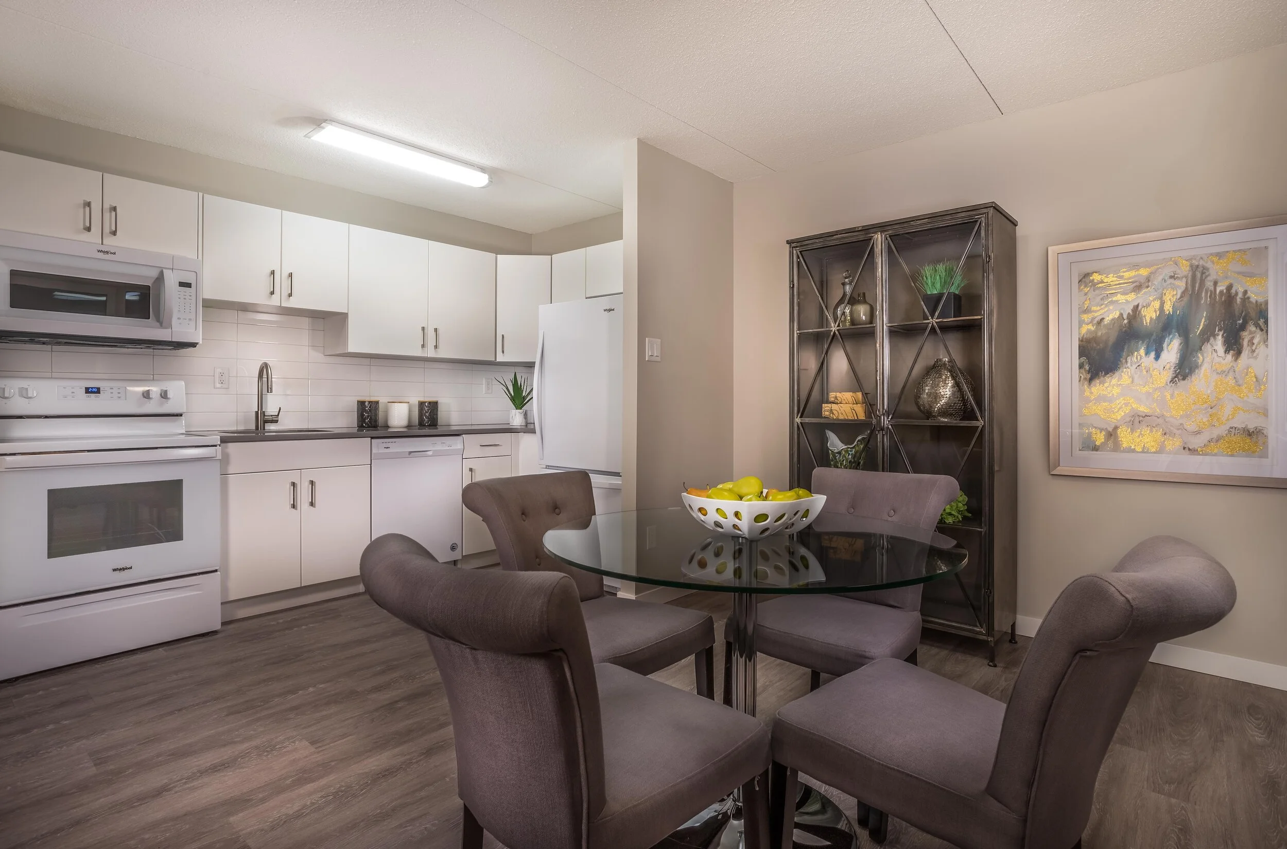 North Kildonan Luxury Apartment Rentals — Edgewood Estates