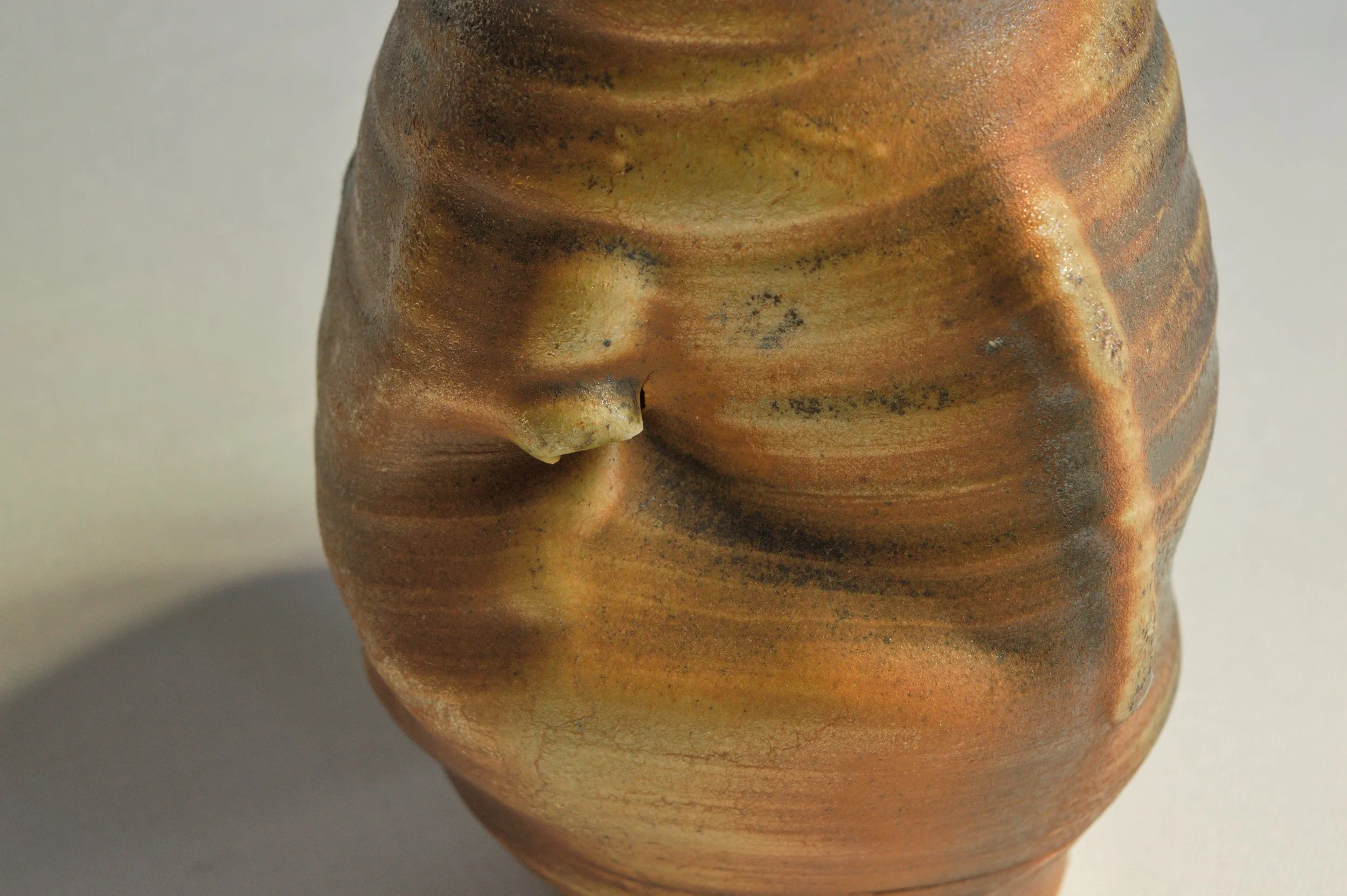 Through subtle deformation of a recognizable vessel structure, the piece considers how traditions evolve, fracture, or become enclosed systems when they circulate too narrowly. The result is a form that feels both rooted and unsettled, balancing resp