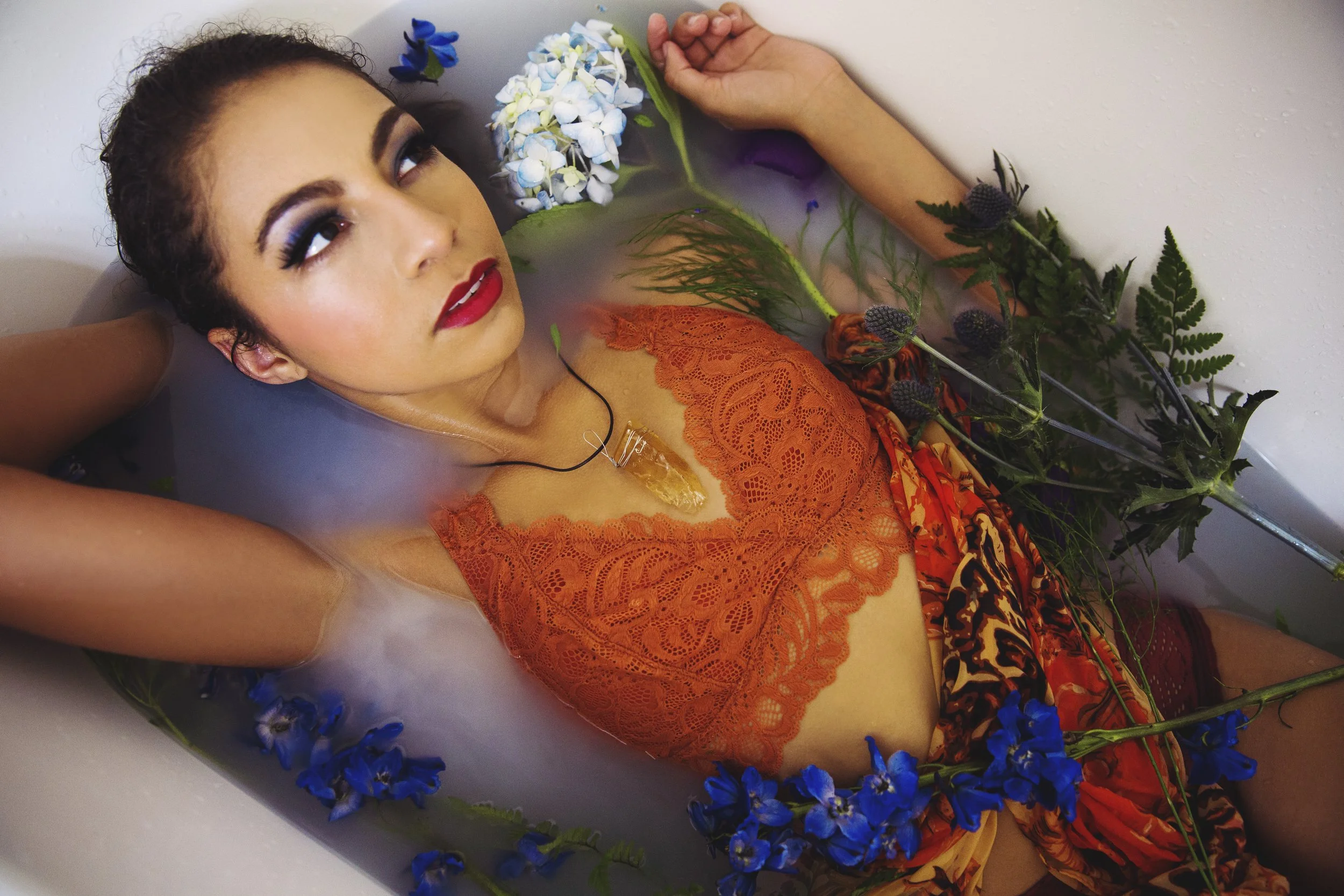 christiana-catharina_crystal-compliment_flower-tub_magick-&-macabre_michelle_03.jpg