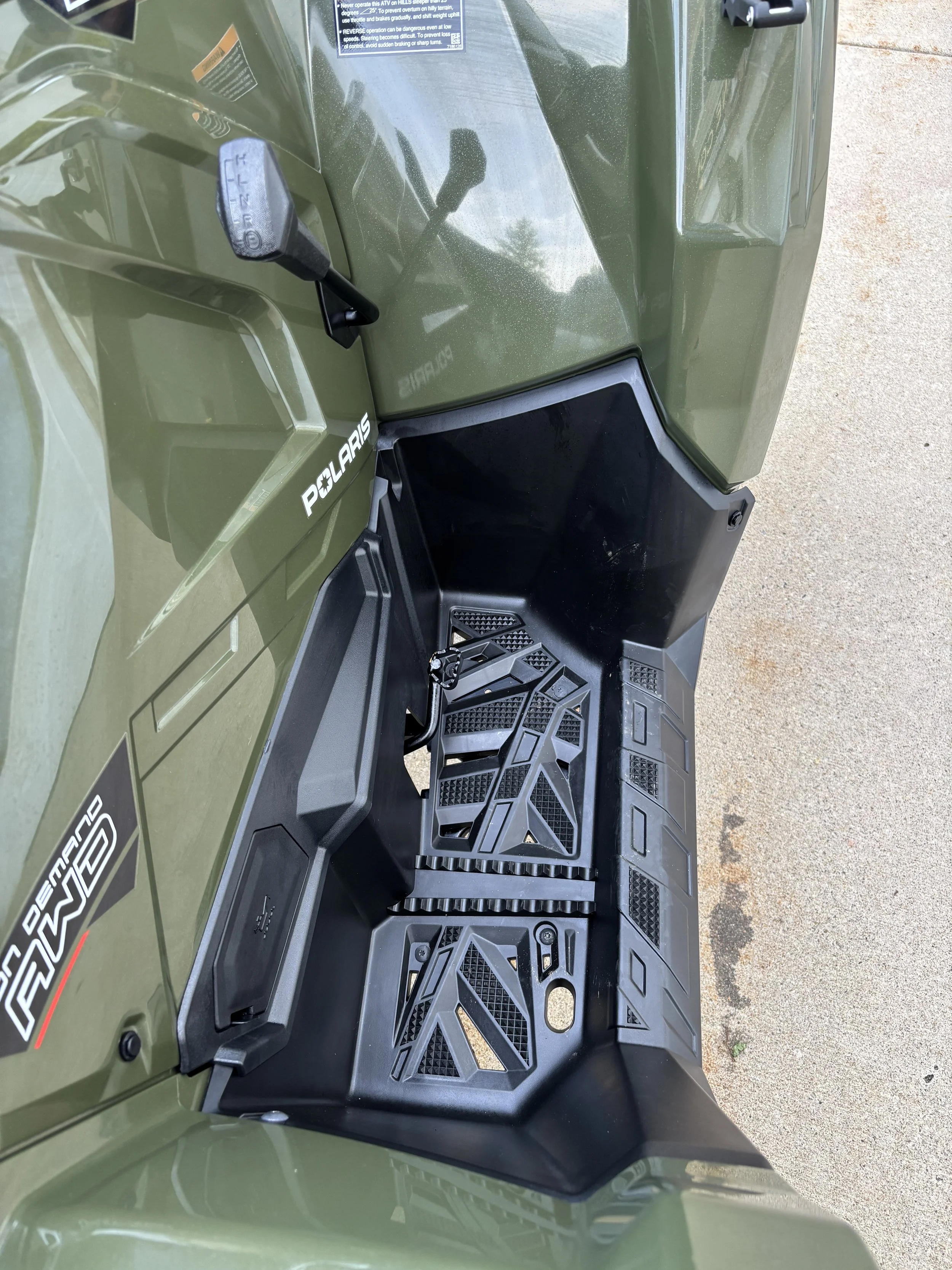 Polaris Sportsman Footwell Right.jpg