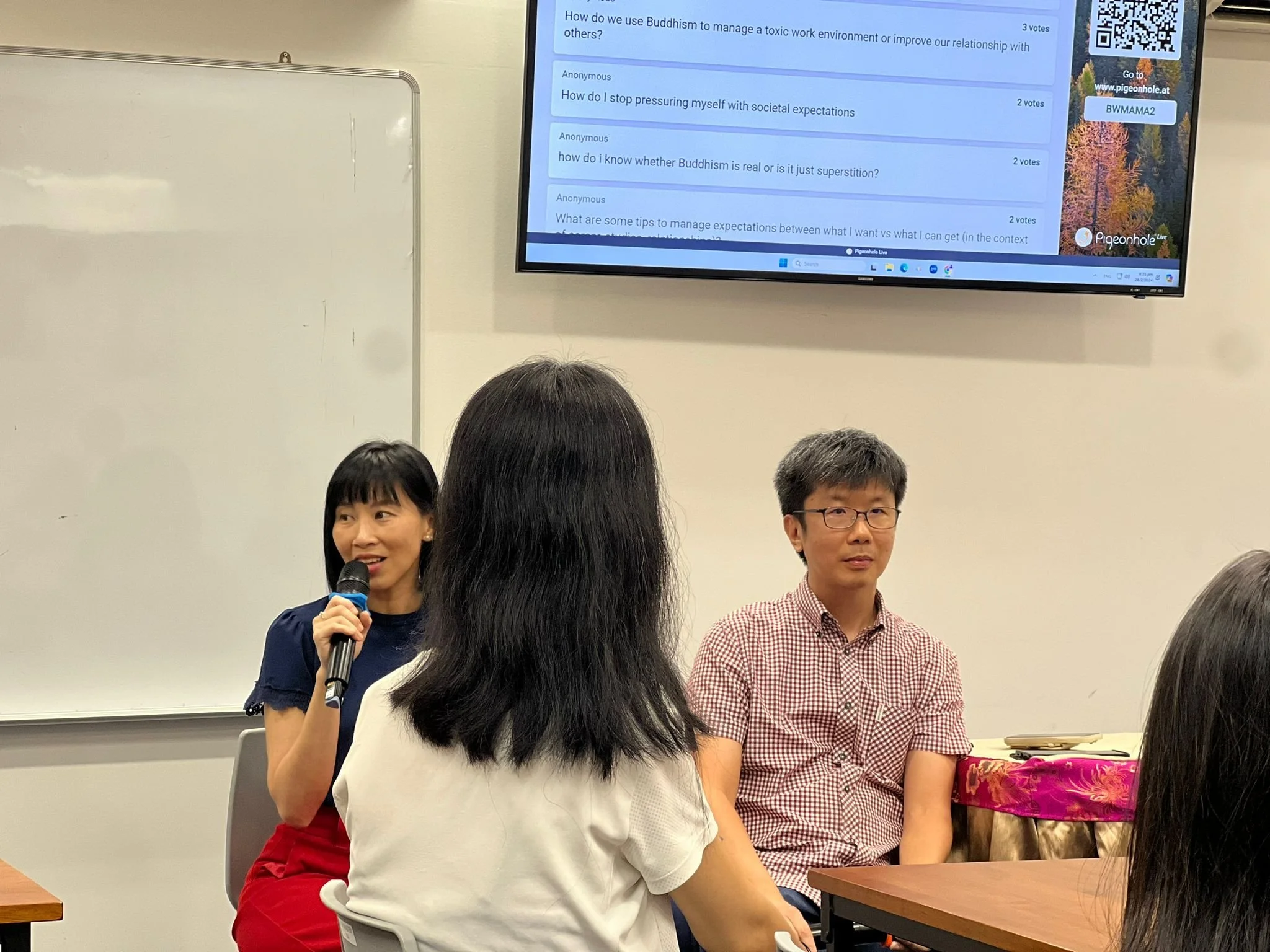 Ask-Me-Anything @ Shenton House