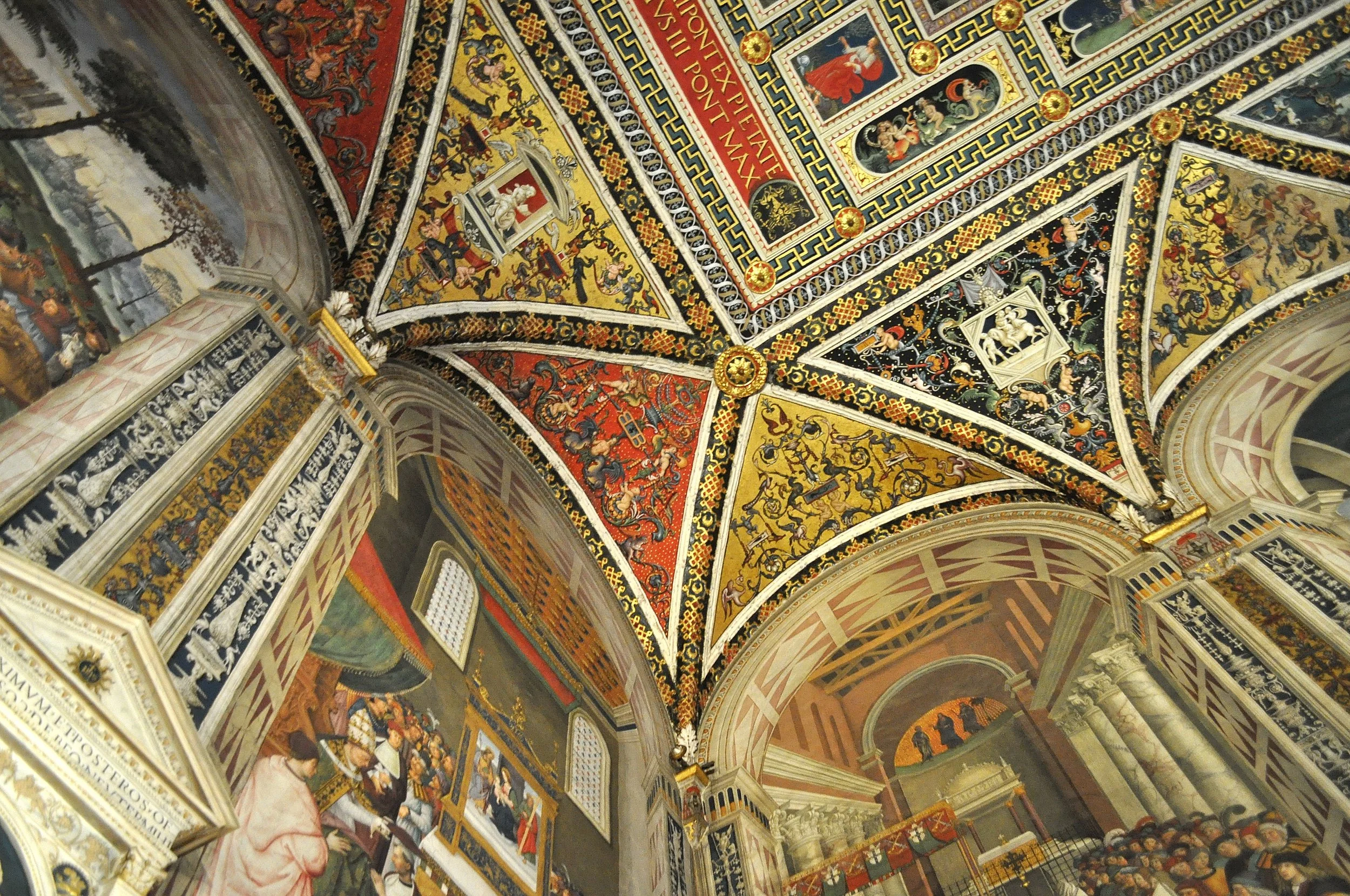 2025 - 12 - 468 Capodanno a Siena.JPG