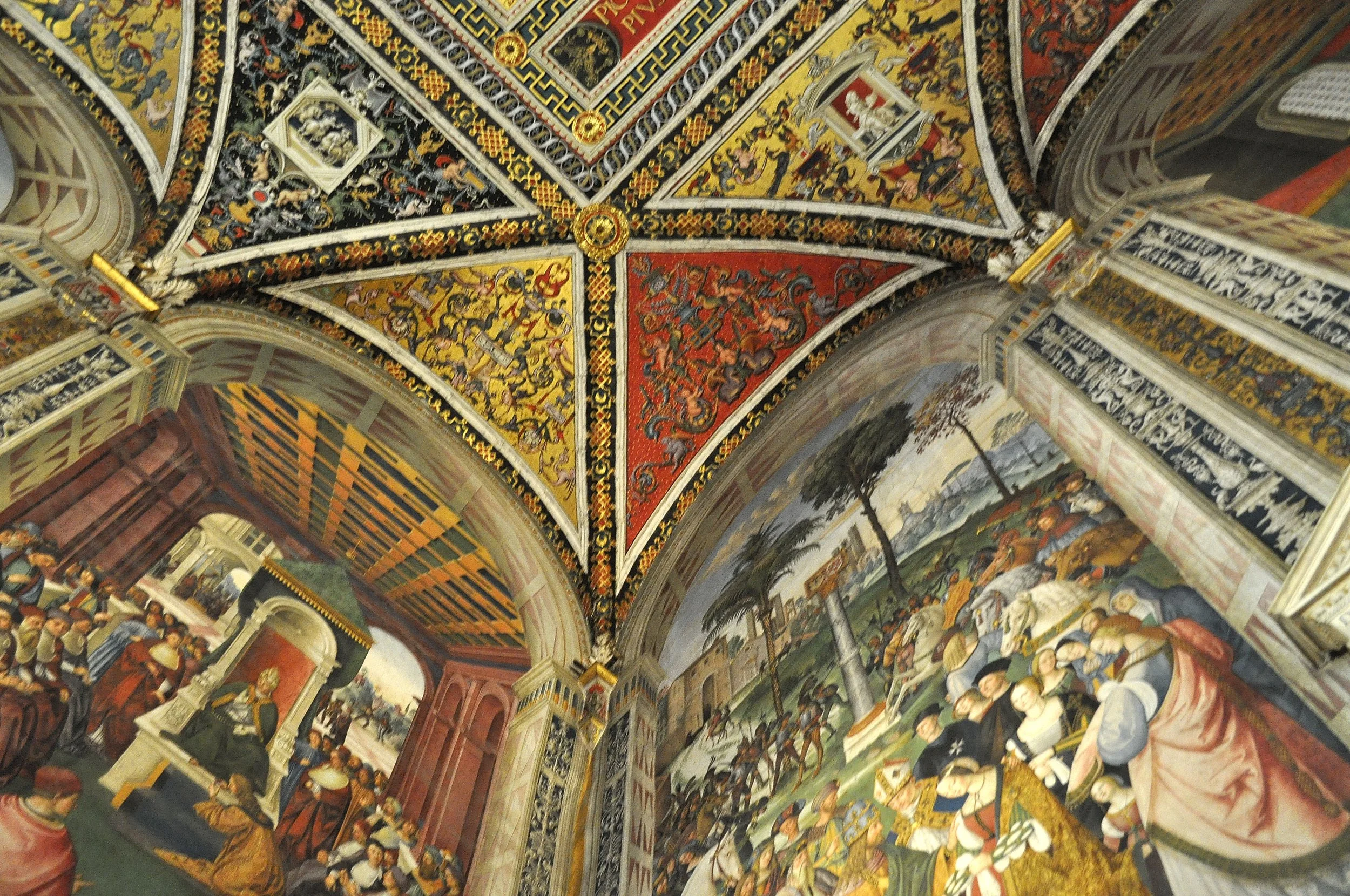 2025 - 12 - 469 Capodanno a Siena.JPG