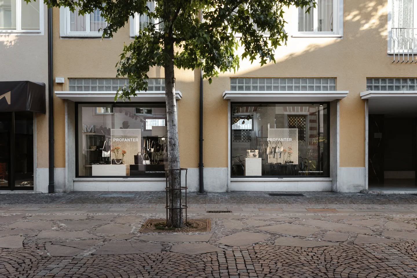 This place &ndash; discover the SS25 collection at the Profanter store in Brixen, Gro&szlig;er Graben 16
#ProfanterSS25 #profanterbags