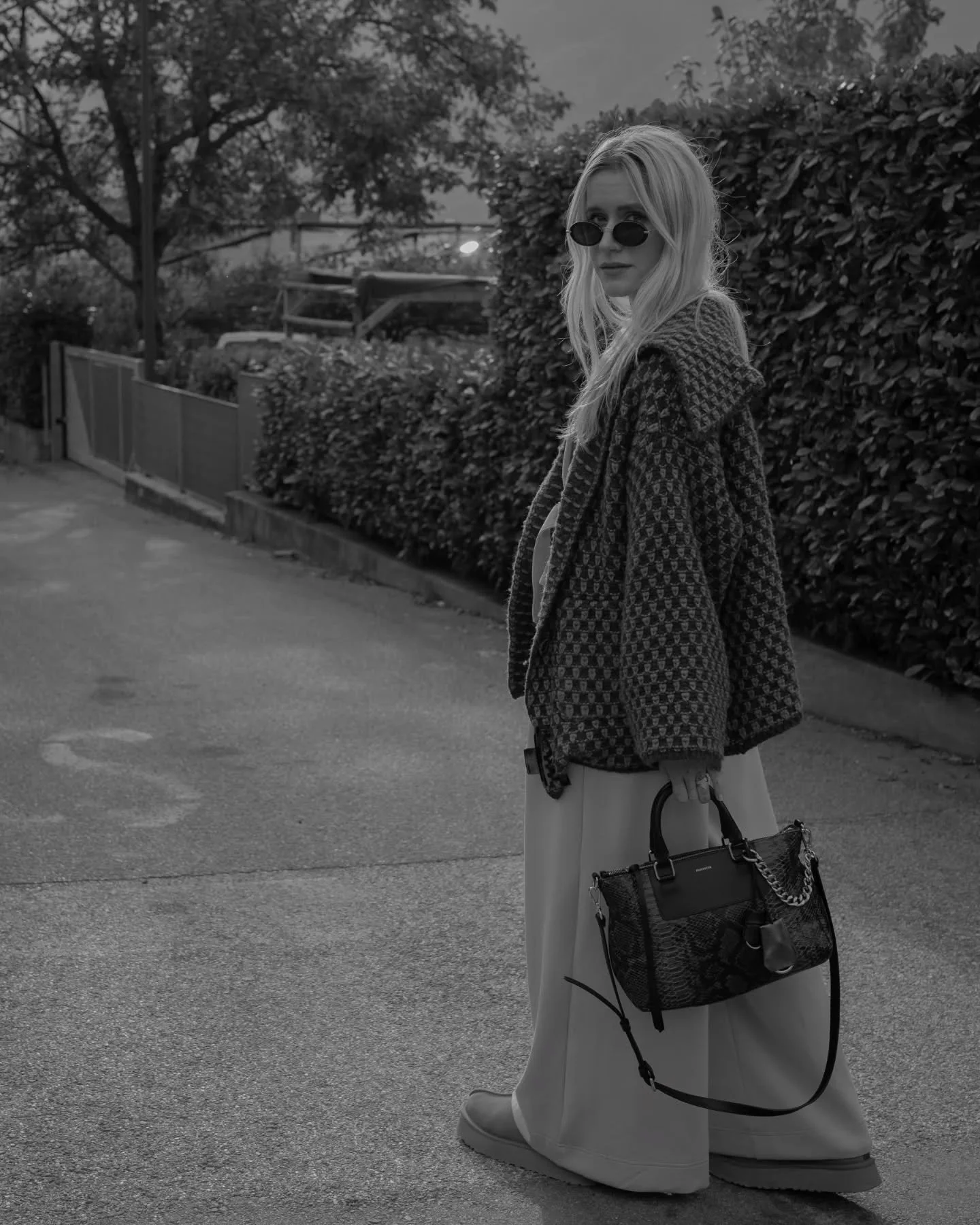 Statement style! The beautiful @fiorenadia with our new Liv bag 
#livbag #profanterbags