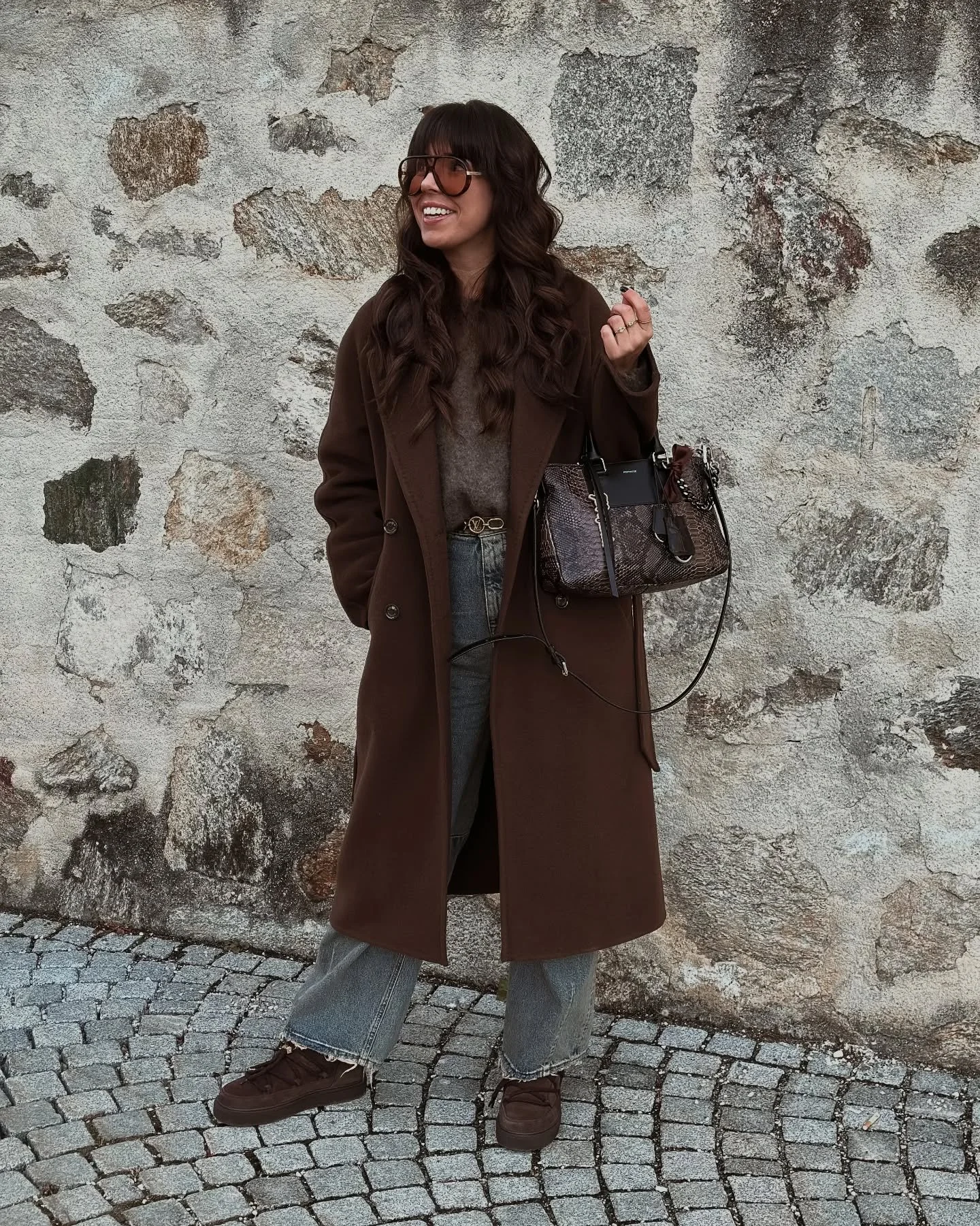 When the dress code calls for a brown bag 
#livbag #profanterbags