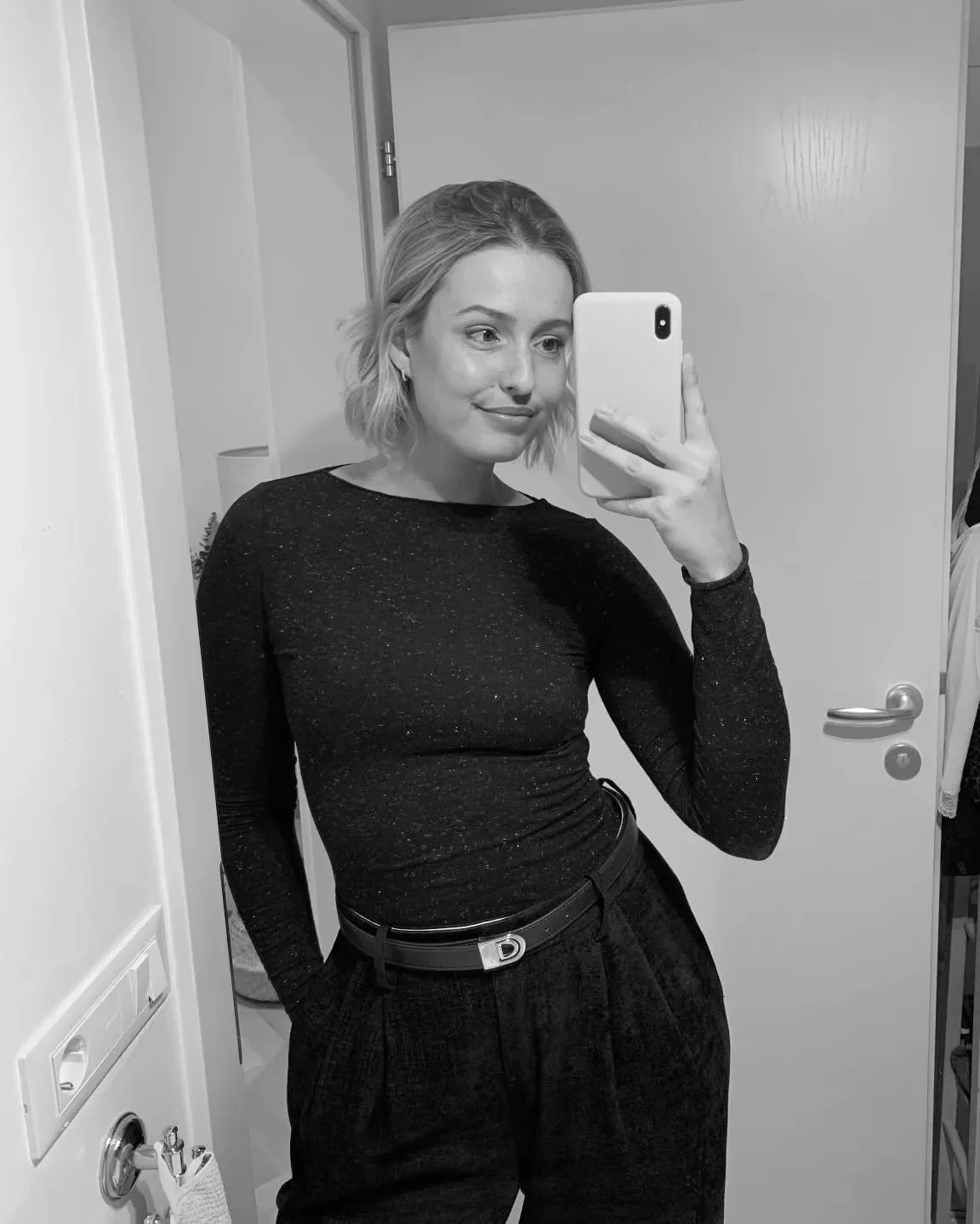 The final touch &ndash; our double faced belt Finn styled by beautiful @tanjagoetsch 
#ProfanterBagGirl #finnbelt