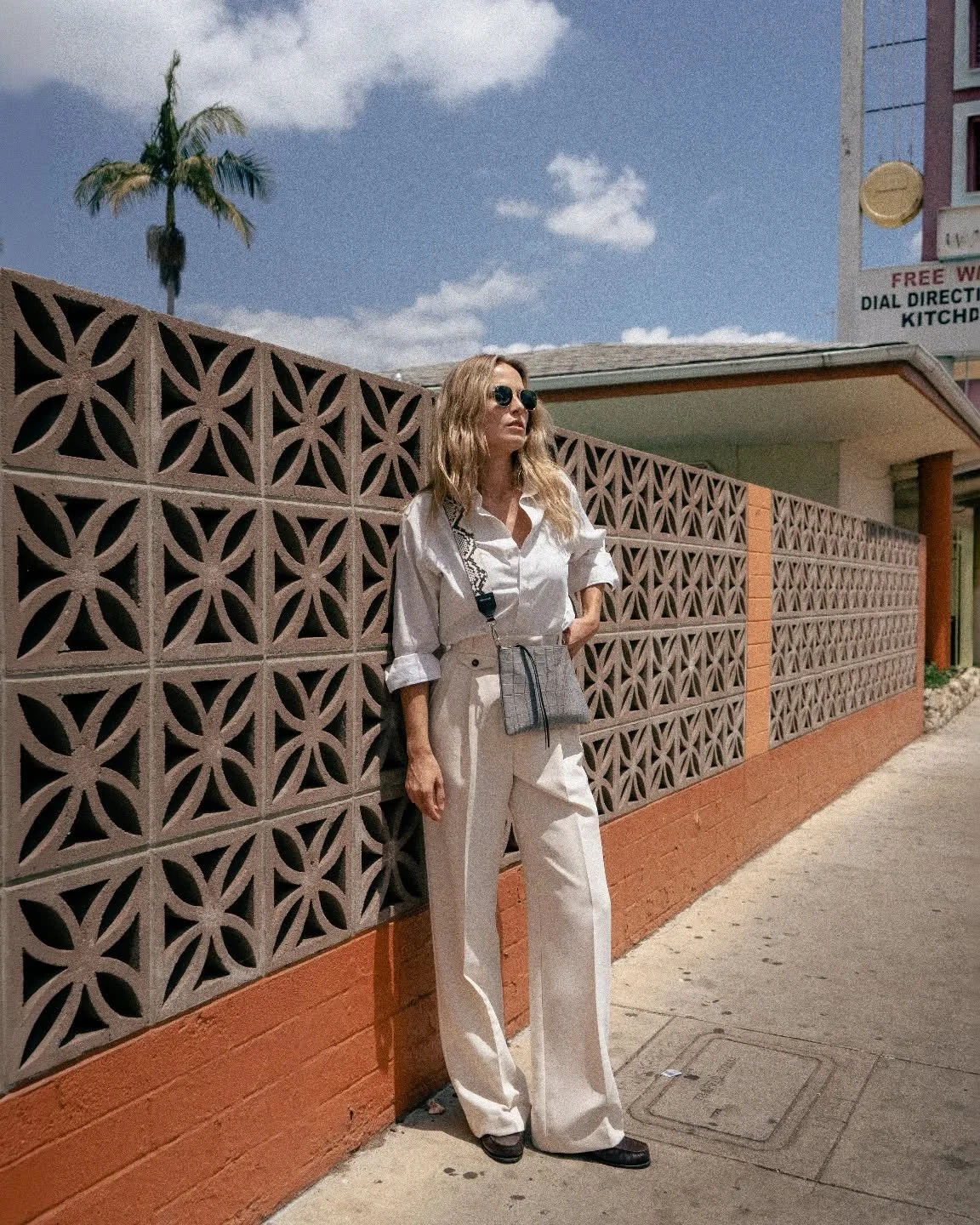 SPRING SUMMER 26 
@oberrauchsophie WITH OUR JUNA BAG 
PHOTOGRAPHED BY @lorenzklapferfilm 
MAY 2025
LOS ANGELES 

#ProfanterSS26 #profanterbags