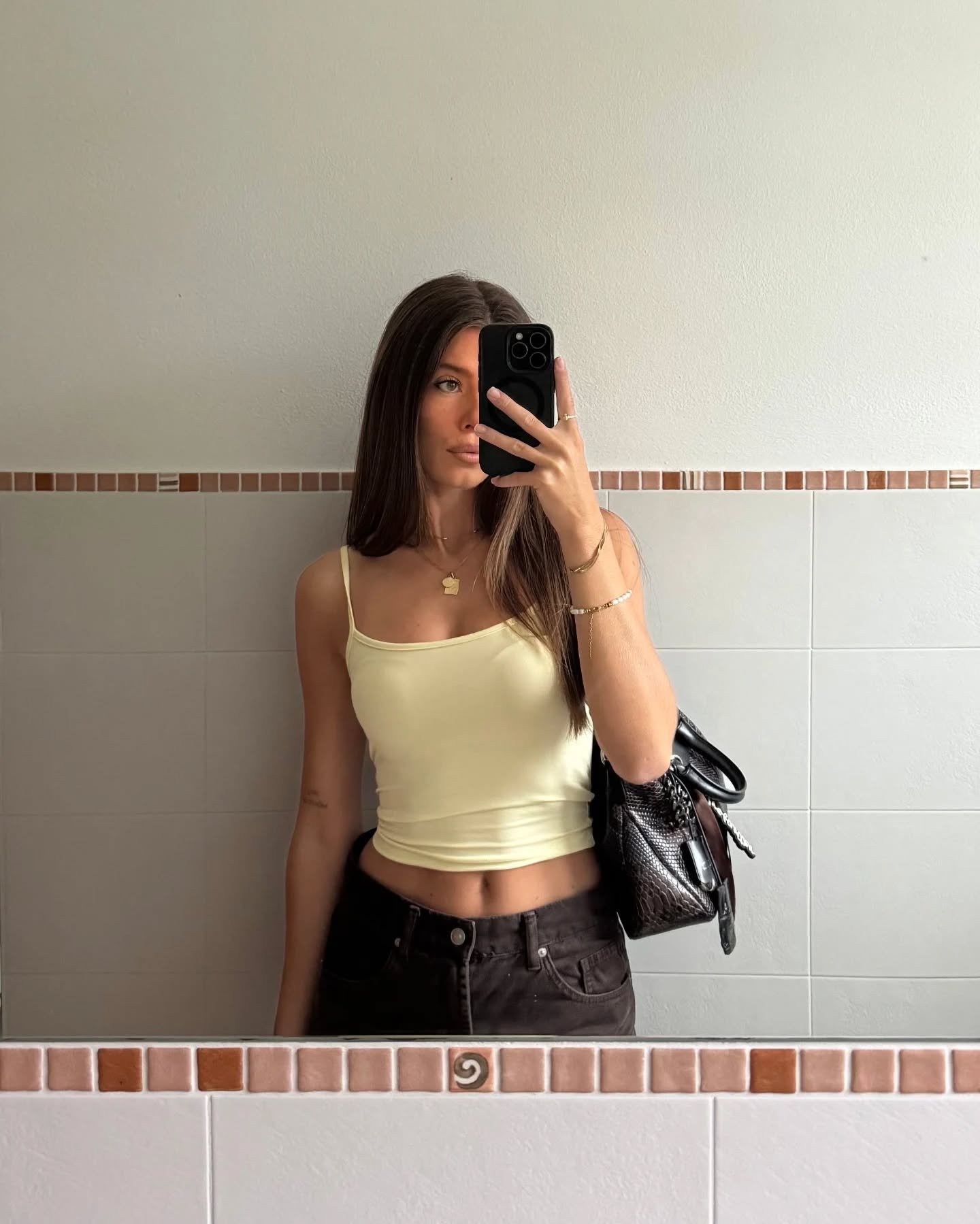 Cool girl @evelyn.hfr with our powerful Liv bag
#livbag #ProfanterBagGirl