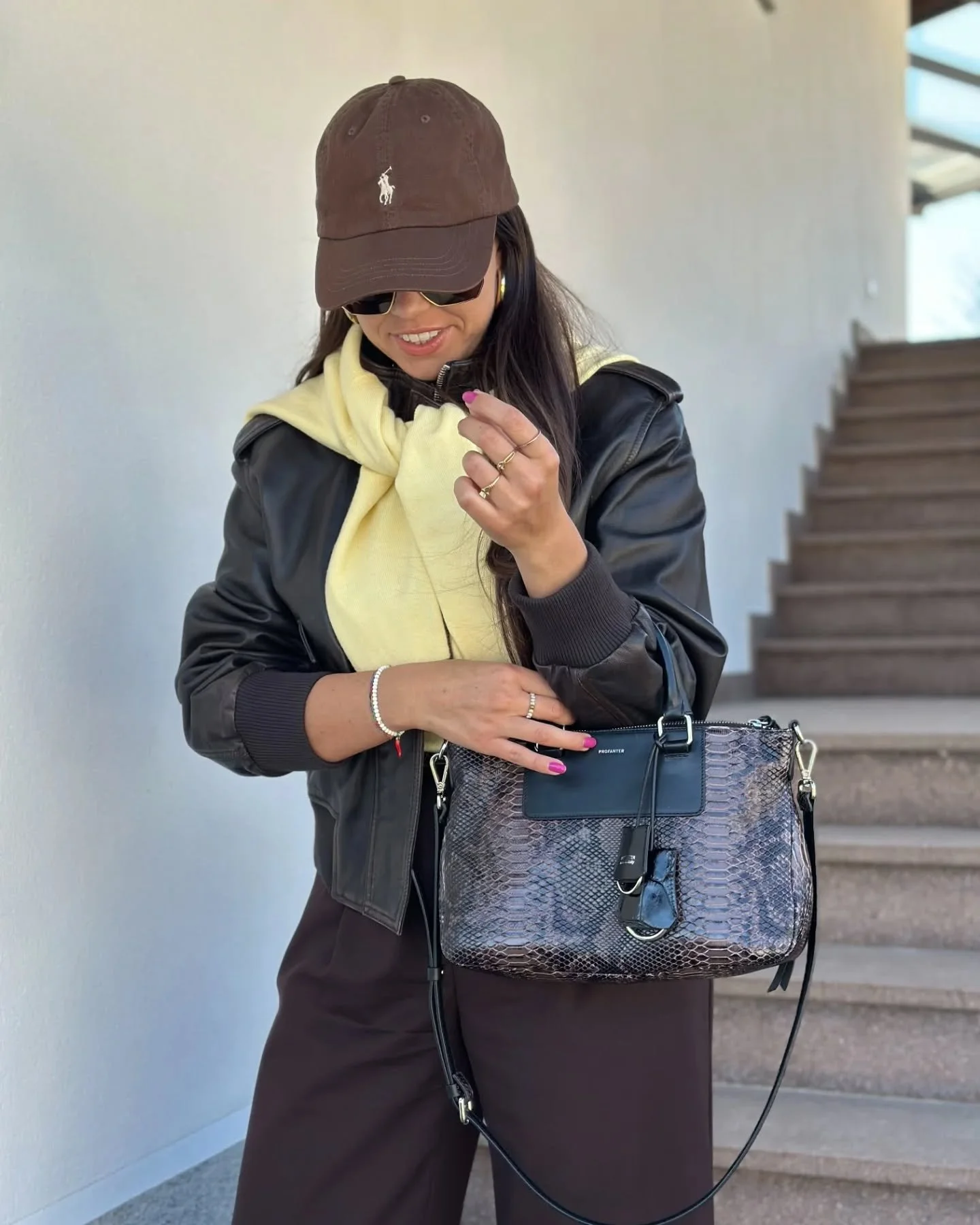 Every season needs a statement bag &ndash; the Liv bag styled by amazing @magdalenakfl 
#livbag #profanterbags #ProfanterBagGirl