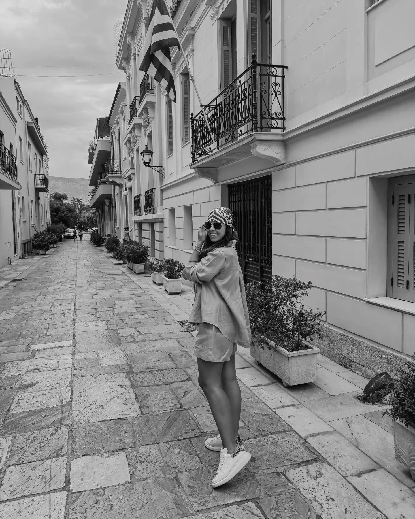 Effortless dressing starts with the right silk scarf &ndash; our Ylvie scarf seen on wonderful @magdalenakfl 
#ProfanterBagGirl #profanterbags