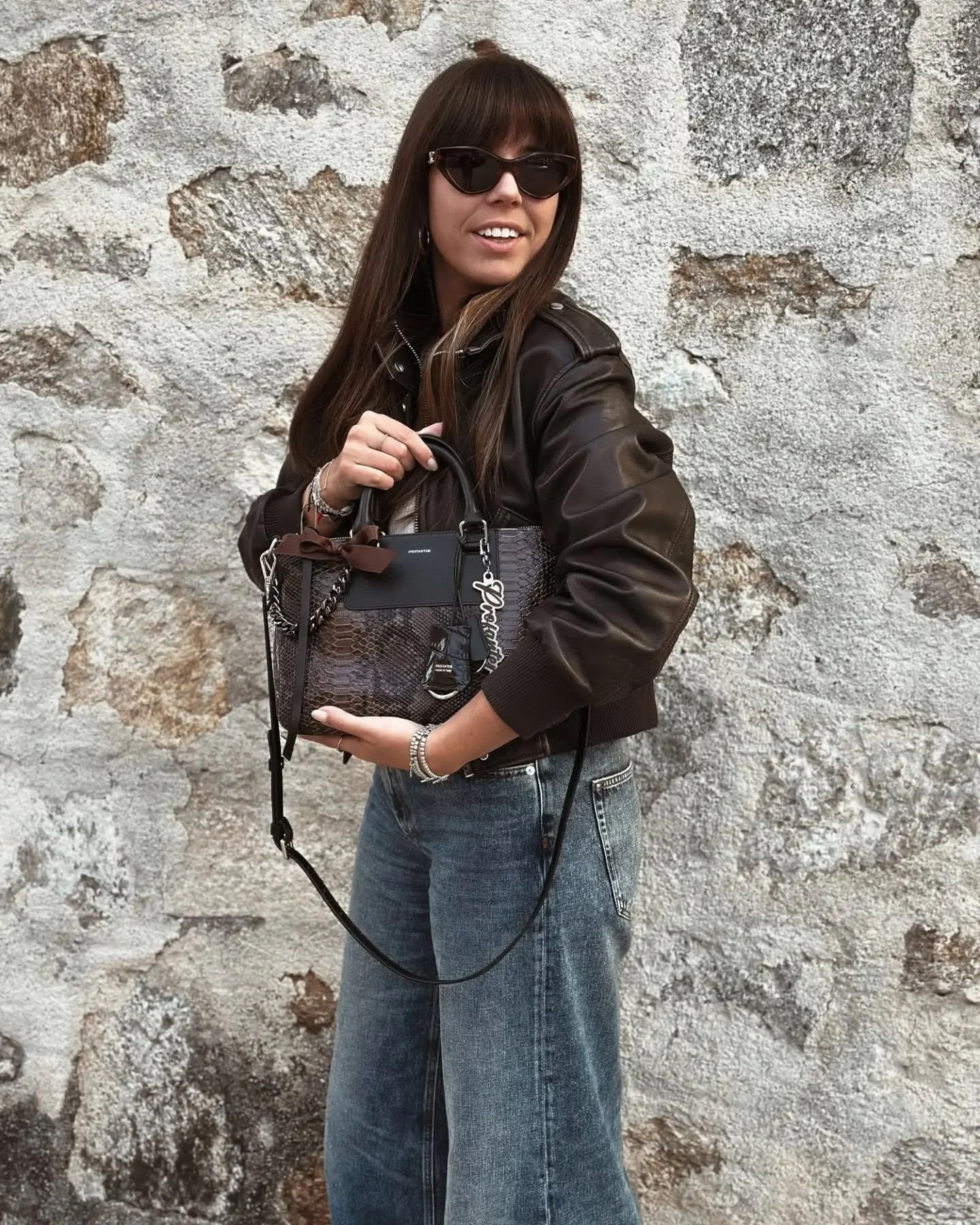 We love seeing how our Profanterbag Girls @magdalenakfl  @tanjagoetsch @fiorenadia @evelyn.hfr @annalena__gasser @nadine_oberhofer styles the Liv bag
#ProfanterbagGirl #livbag #profanterbags