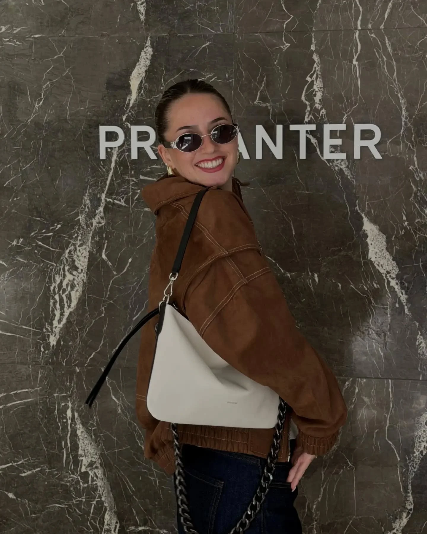 Beautiful @sarah_obrhamr looks good with our Tessa Bag 
#ProfanterBagGirl #profanterbags