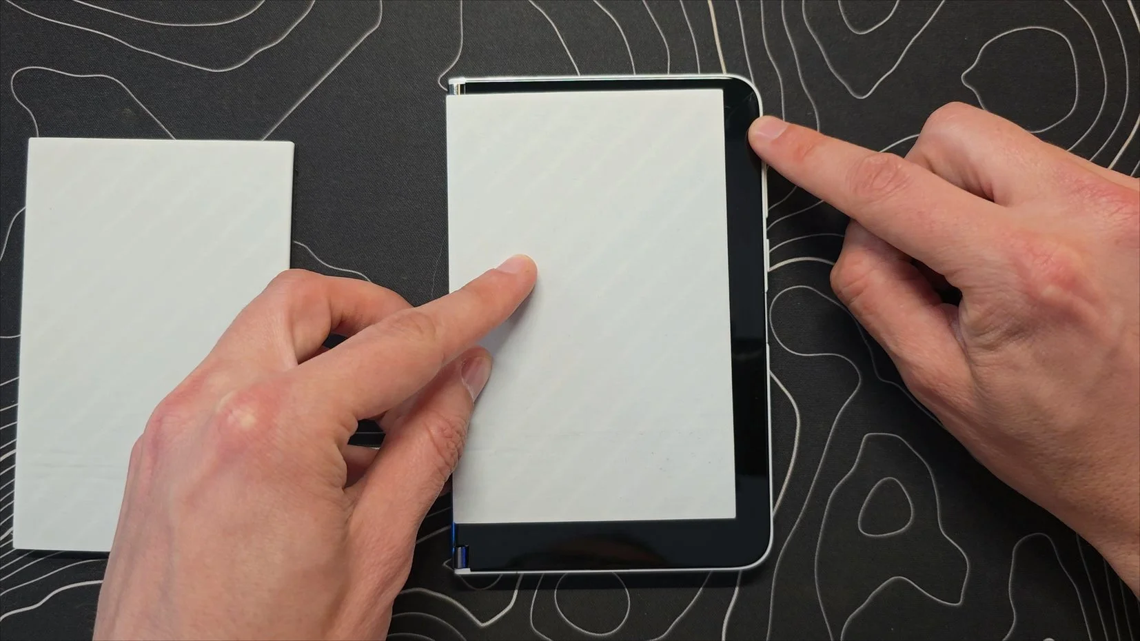 Wide Galaxy Z Fold 8 Size Comparison.mp4_20260325_130605.674.jpg