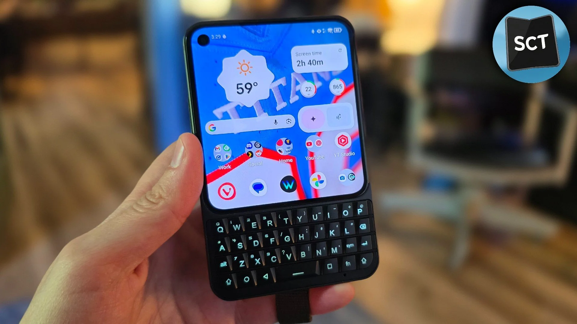 The Phone for People Who Hate Smartphones? Titan 2 Elite Review