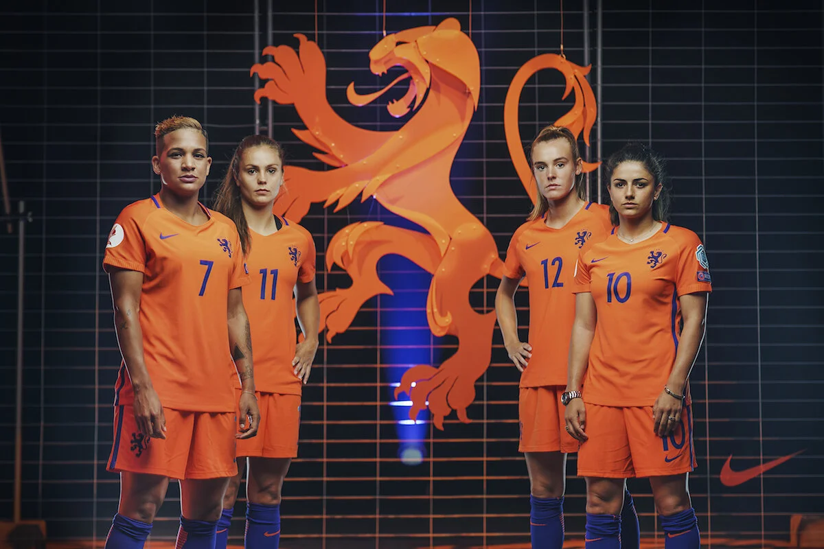 3_nike_lioness_3.jpg