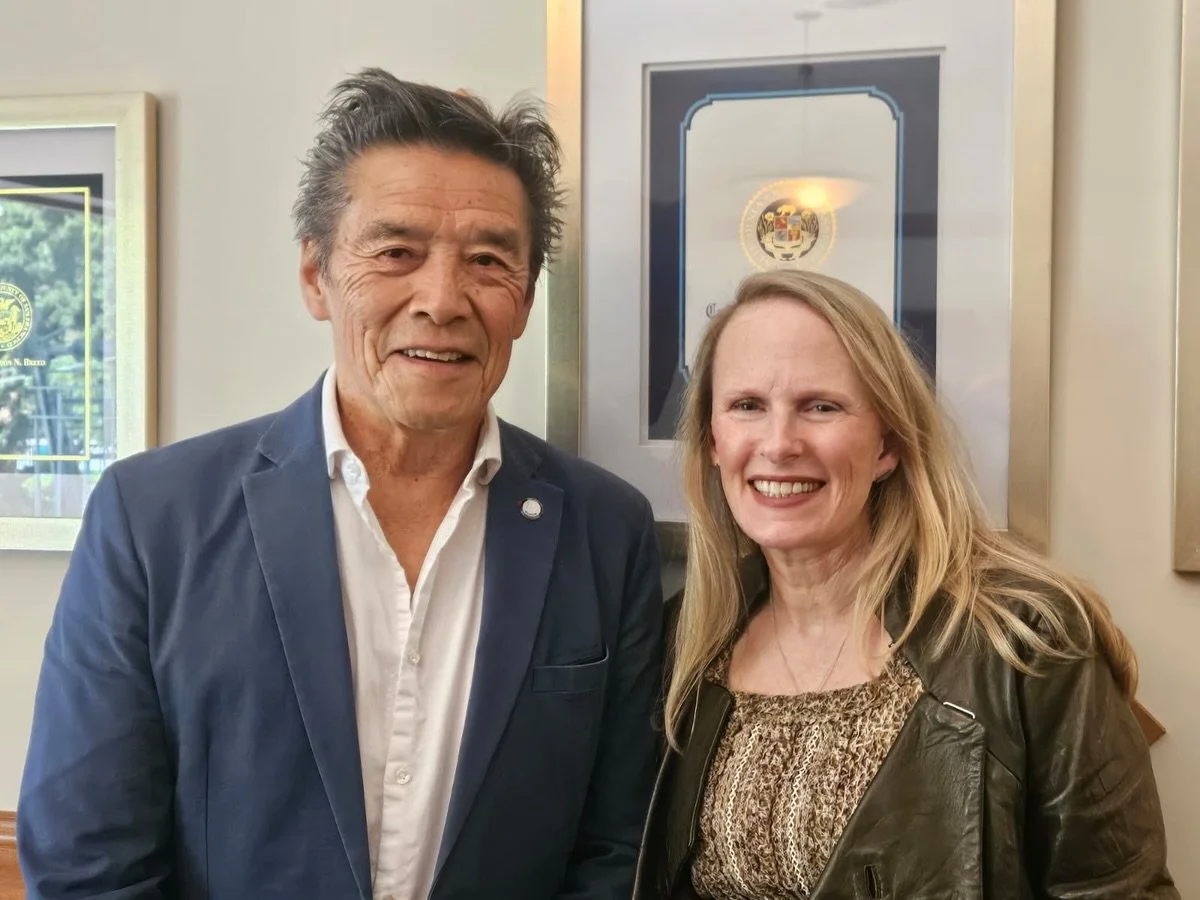 Fabulous meeting with Jeffrey Lee in Chinatown at the historic Wah Ying Club which commemorates the heroic Chinese pilots from 1942.

I cherish my connection to the Chinese community in San Francisco.❤️