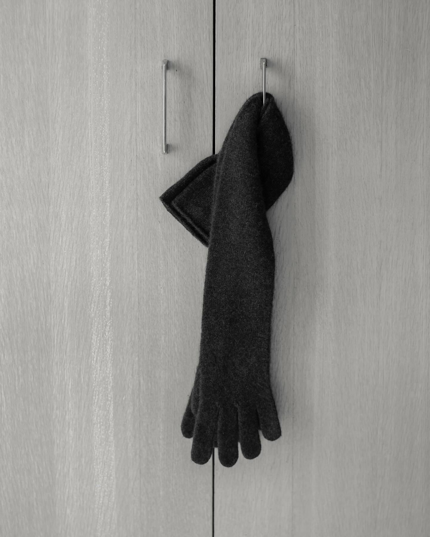 herm&egrave;s by margiela long cashmere gloves 

part of our permanent collection available for rentals
