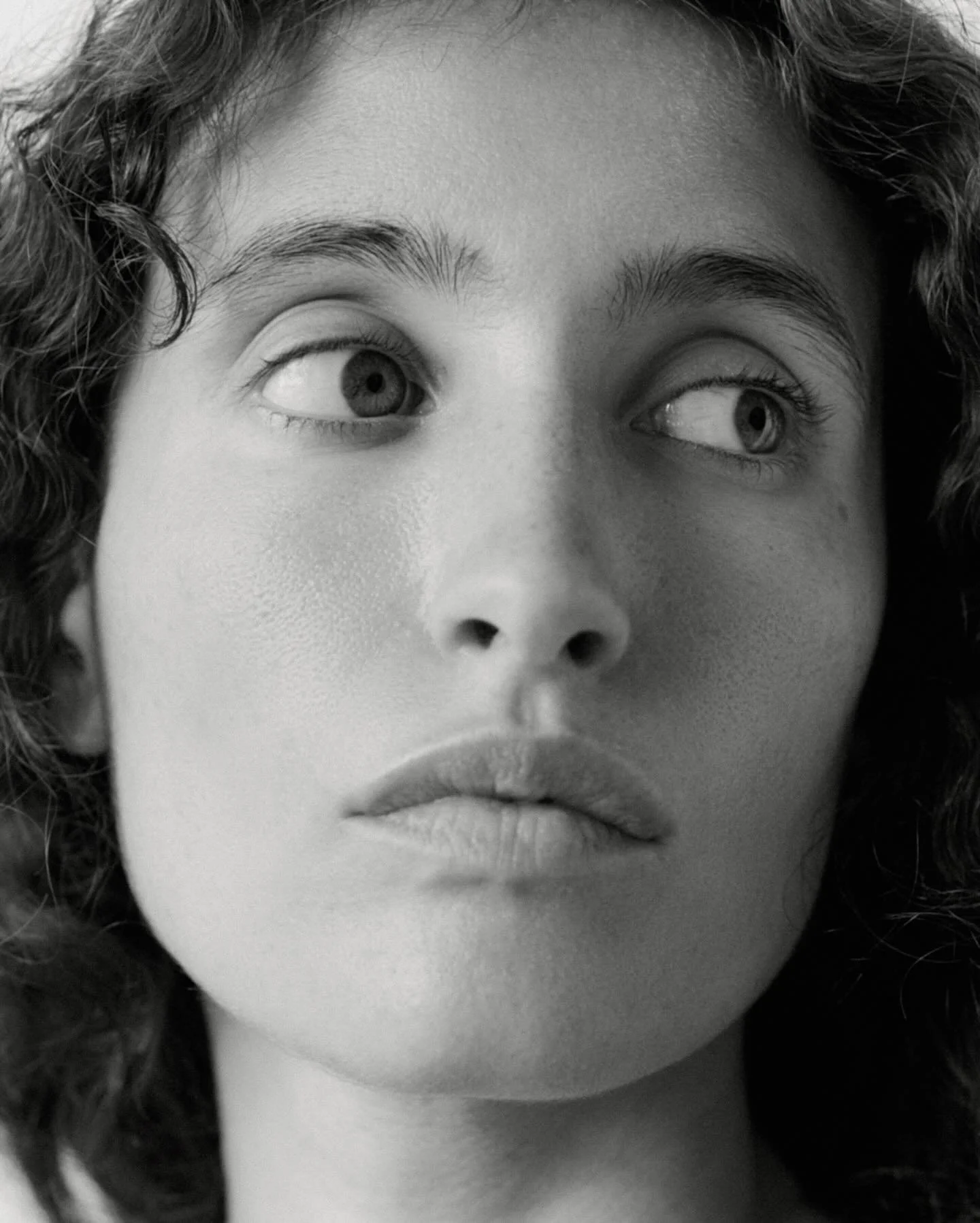 Edwina 

new serie 

styled by me and photographed by @luba.kozorezova, set design @_alison_reid, talent @edwinazajdermanncarissoli