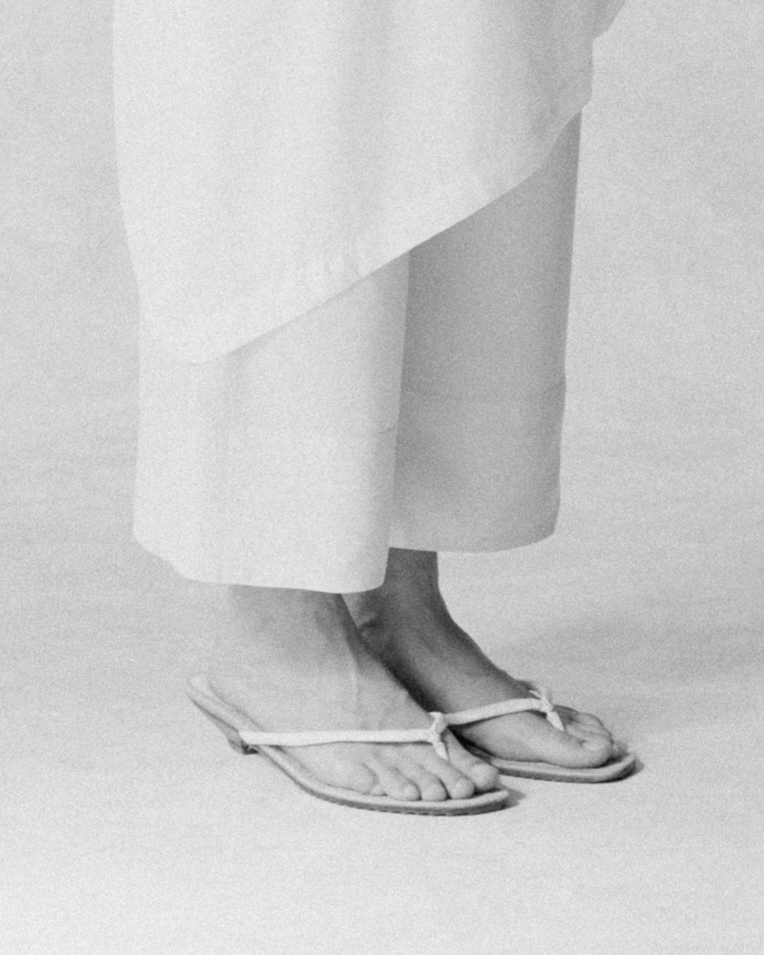 details

edwina in shades of white from yohji yamamoto, miu miu, ann demeulemeester, lemaire, celine, all vintage or preowned

styled by me and photographed by @luba.kozorezova 

set design @_alison_reid