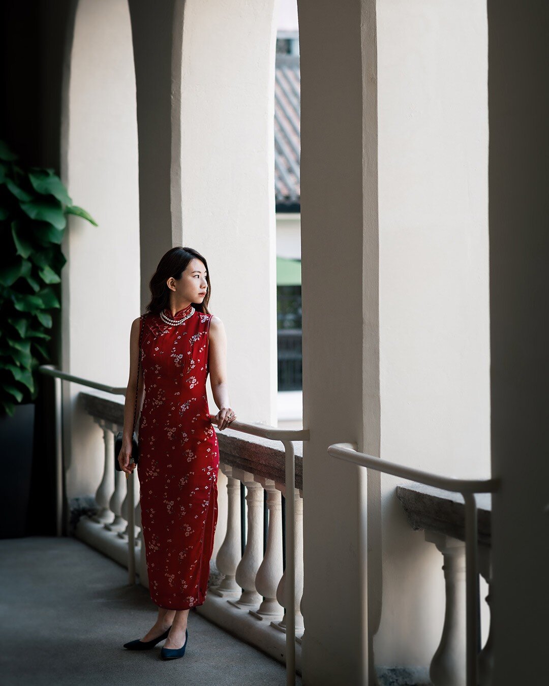 \\ QI PAO SERIES
&quot;Novels written by Eileen Chang often depict female protagonists wearing 長衫 (changshan, cheongsam) or 長袍 (changpao), which are words used to connote the qipao, but the word &ldquo;cheongsam&rdquo; had entered the English Diction