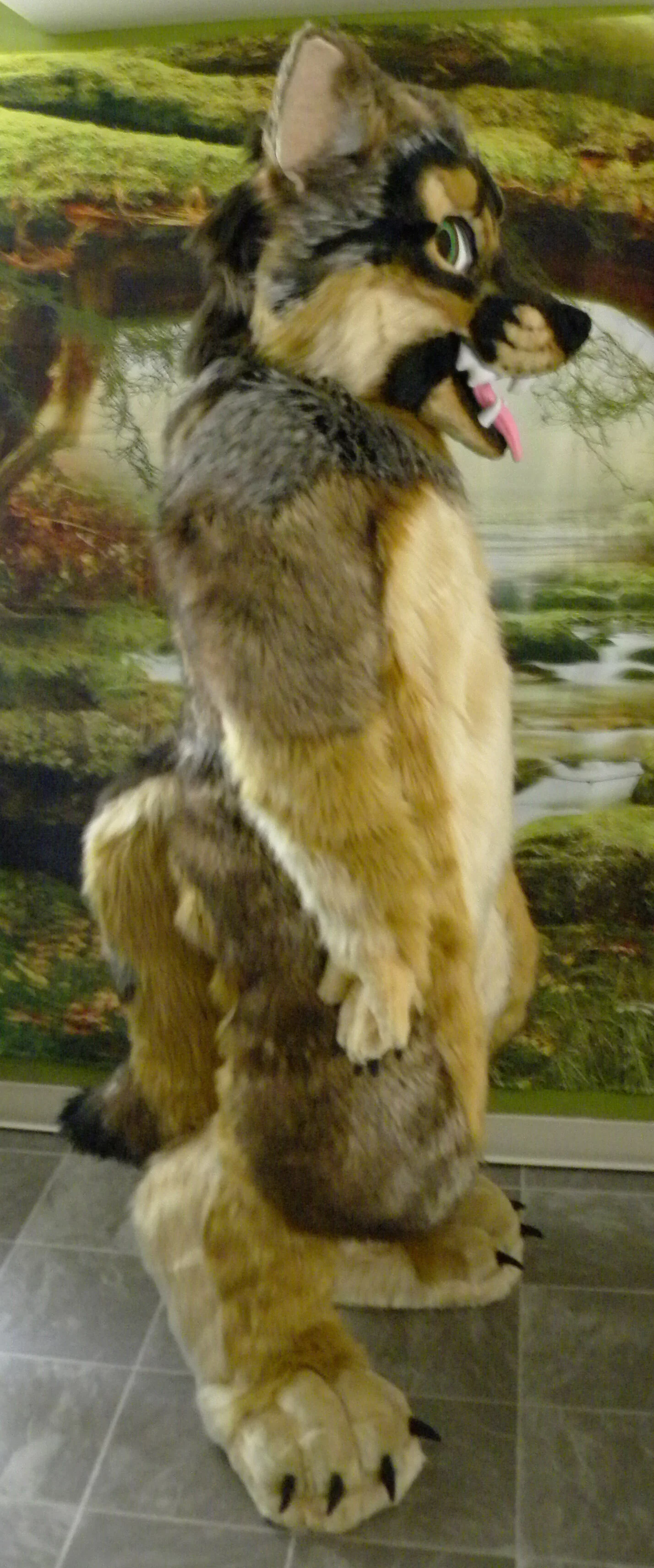 WolfWings (4).JPG