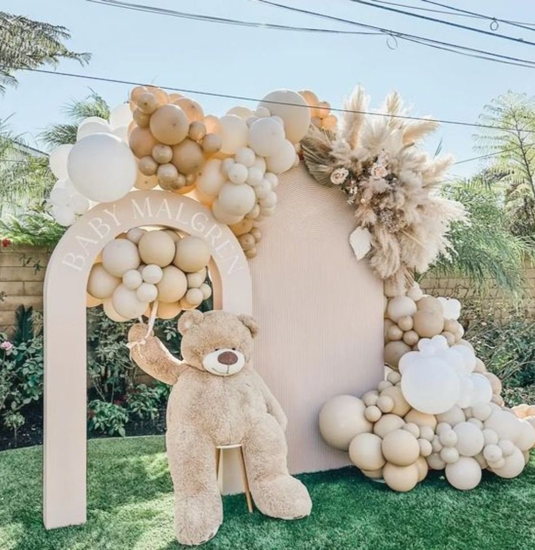 Teddy Grams & Baby Blooms