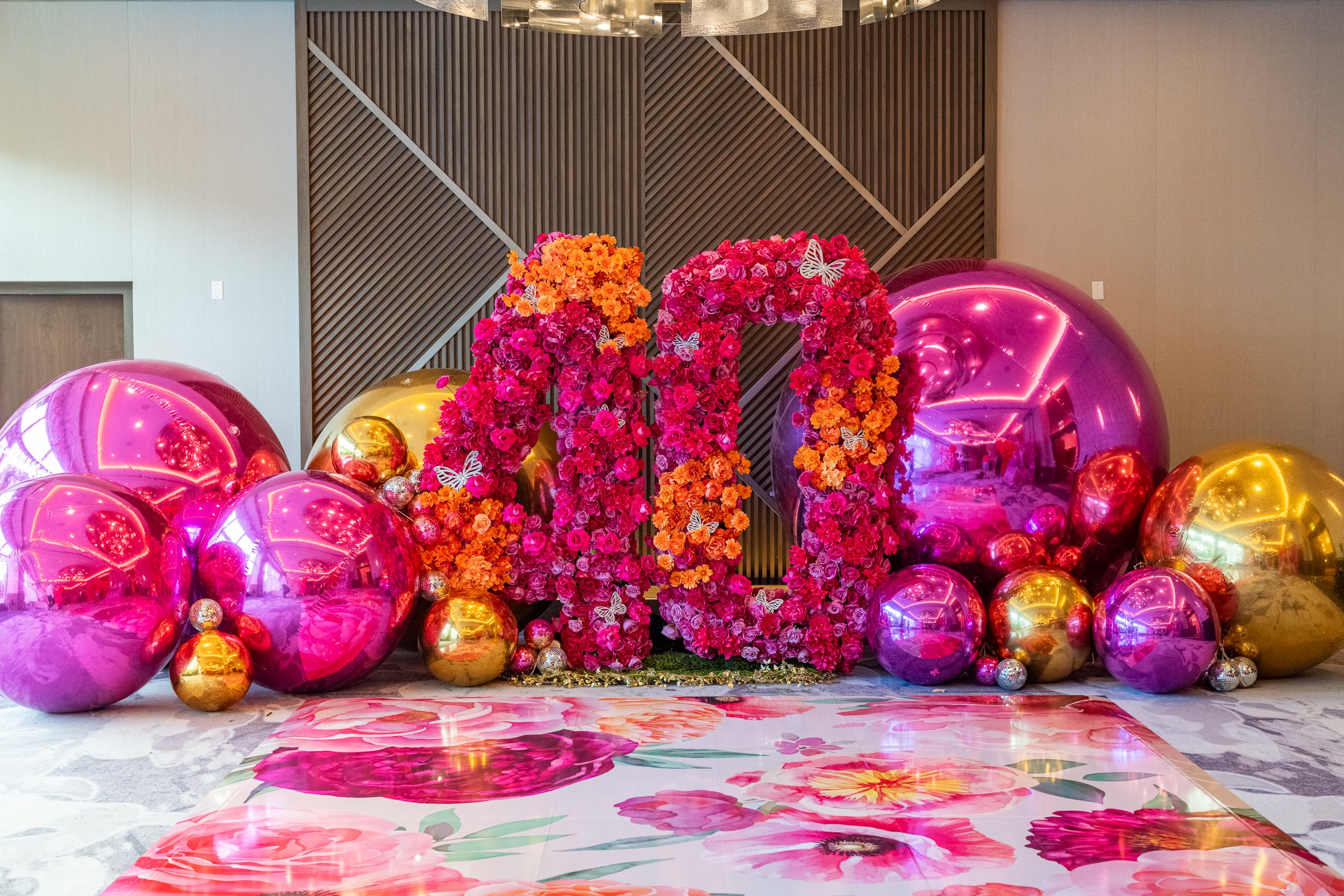 Roxy 40th BTS-028.jpg