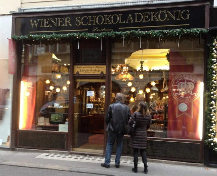 … the version of Arlequin Café