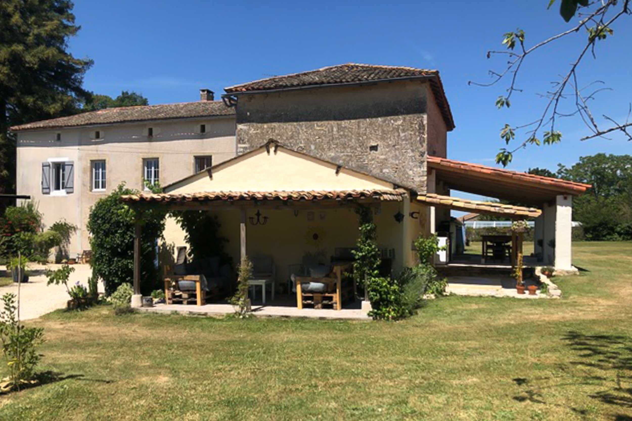 A new life in France by Kerry McDermott-Lunn