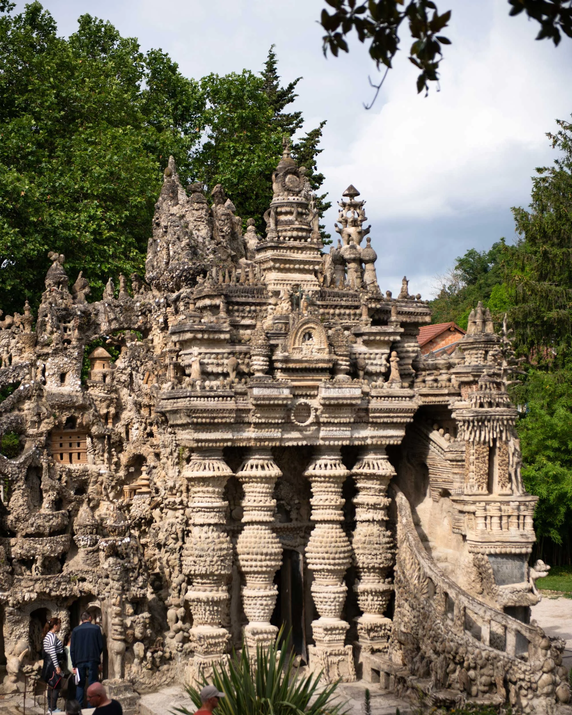 Le Palais Ideal du Facteur Cheval– The work of one man