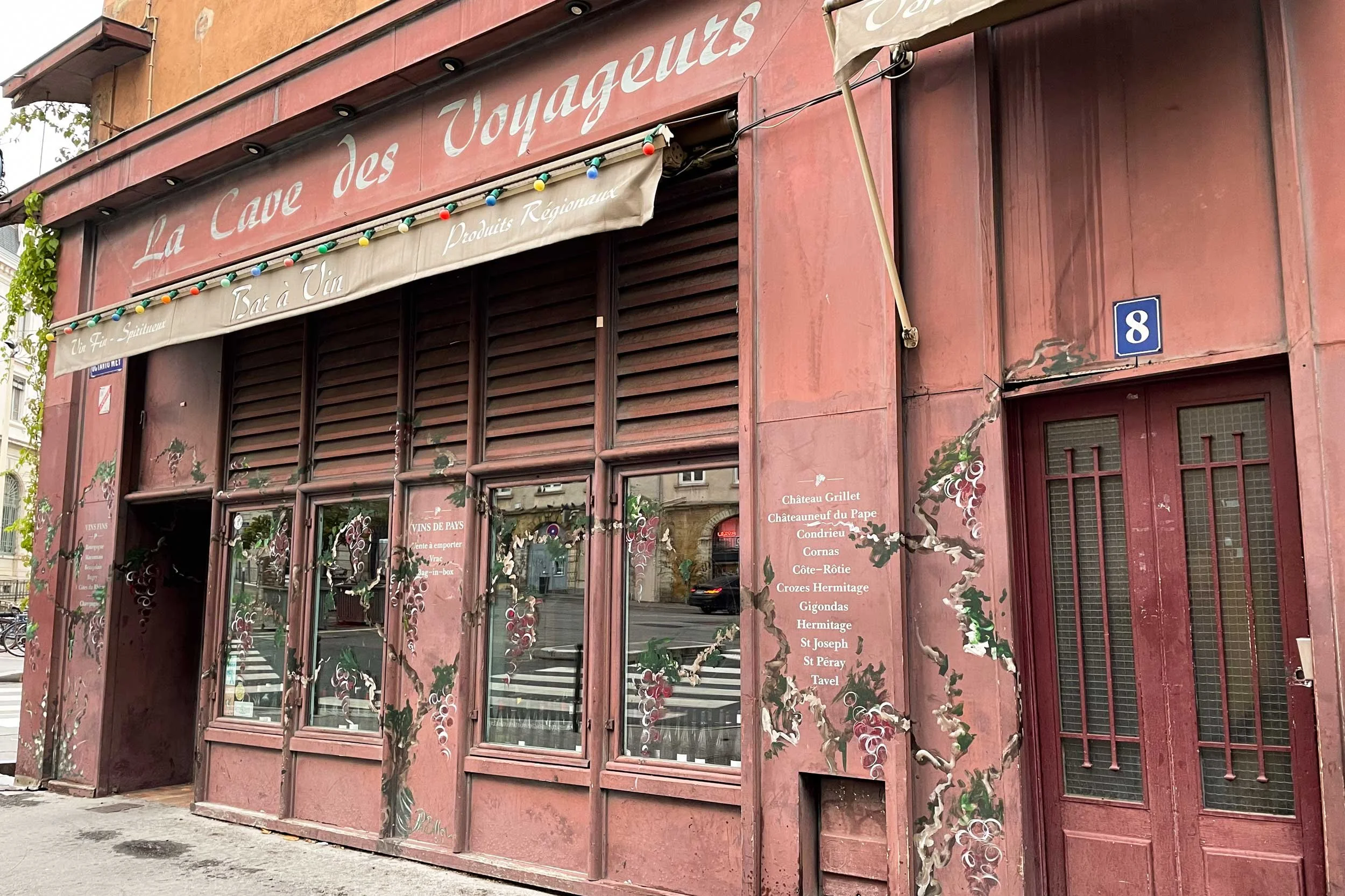 Morning-Walk-Lyon-21.06.24-French-Views-Chris-Handel-Photographer-03-2788.jpg