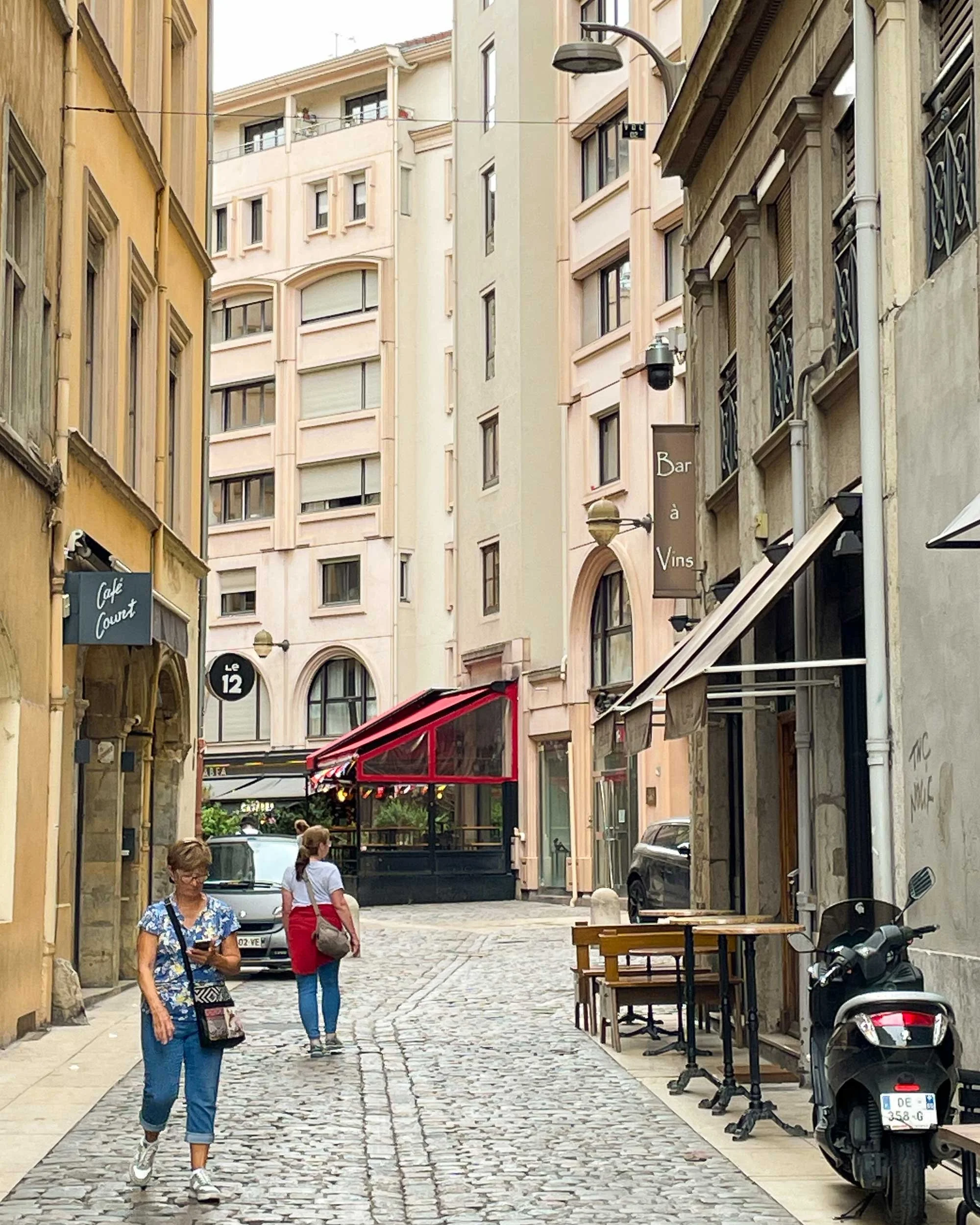 Afternoon-Walk-Lyon-20.06.24-French-Views-Chris-Handel-Photographer-11-6829.jpg