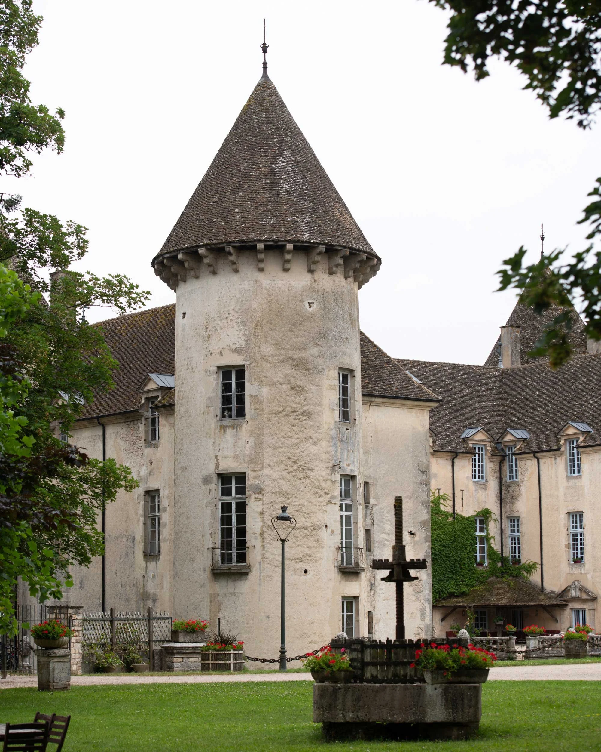 Belle Bourgogne Part 3: Château de Savigny-lés-Beaune
