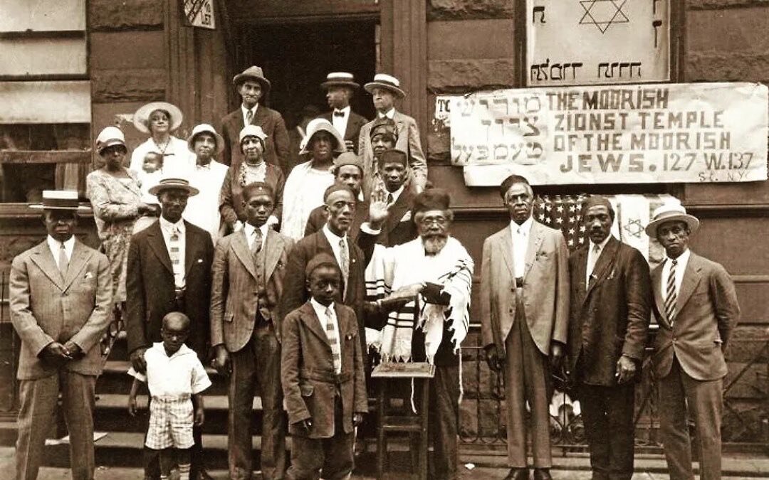 HARLEM 1920s ish.. 

As quiet as its kept, some black Jews BTW started in these communities via @iamchayalev

#BJEA #BlackJewishEntAlliance #blackhistorymonth #blackhistory #harlem #israel #jewish #jewishhistory #blackjews #bjealliance #respectothers