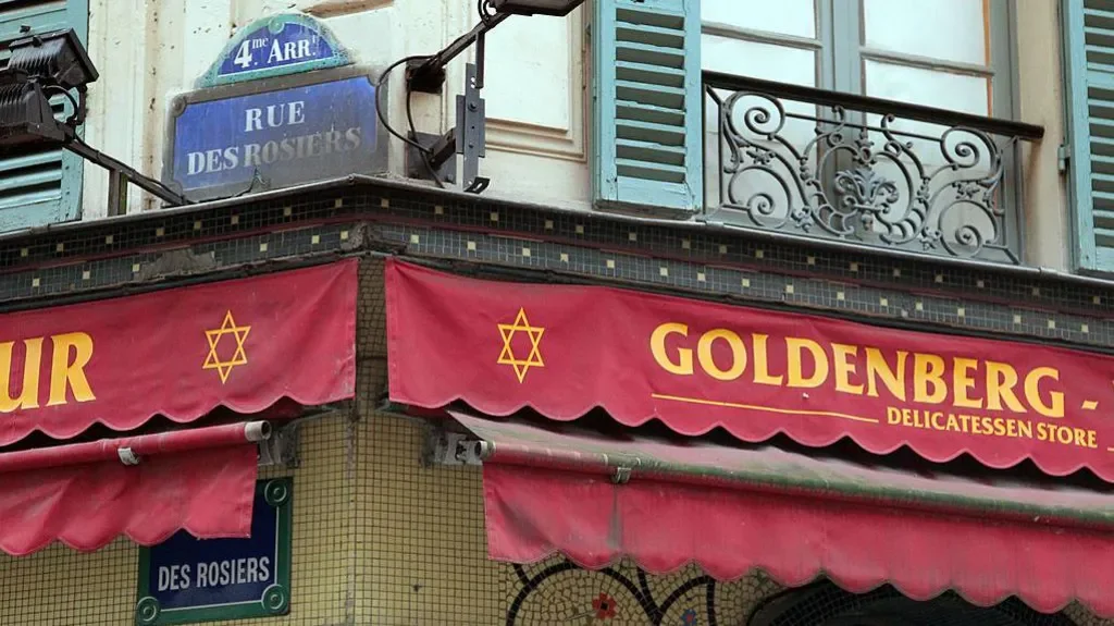 Man arrested over 1982 Paris Jewish restaurant attack