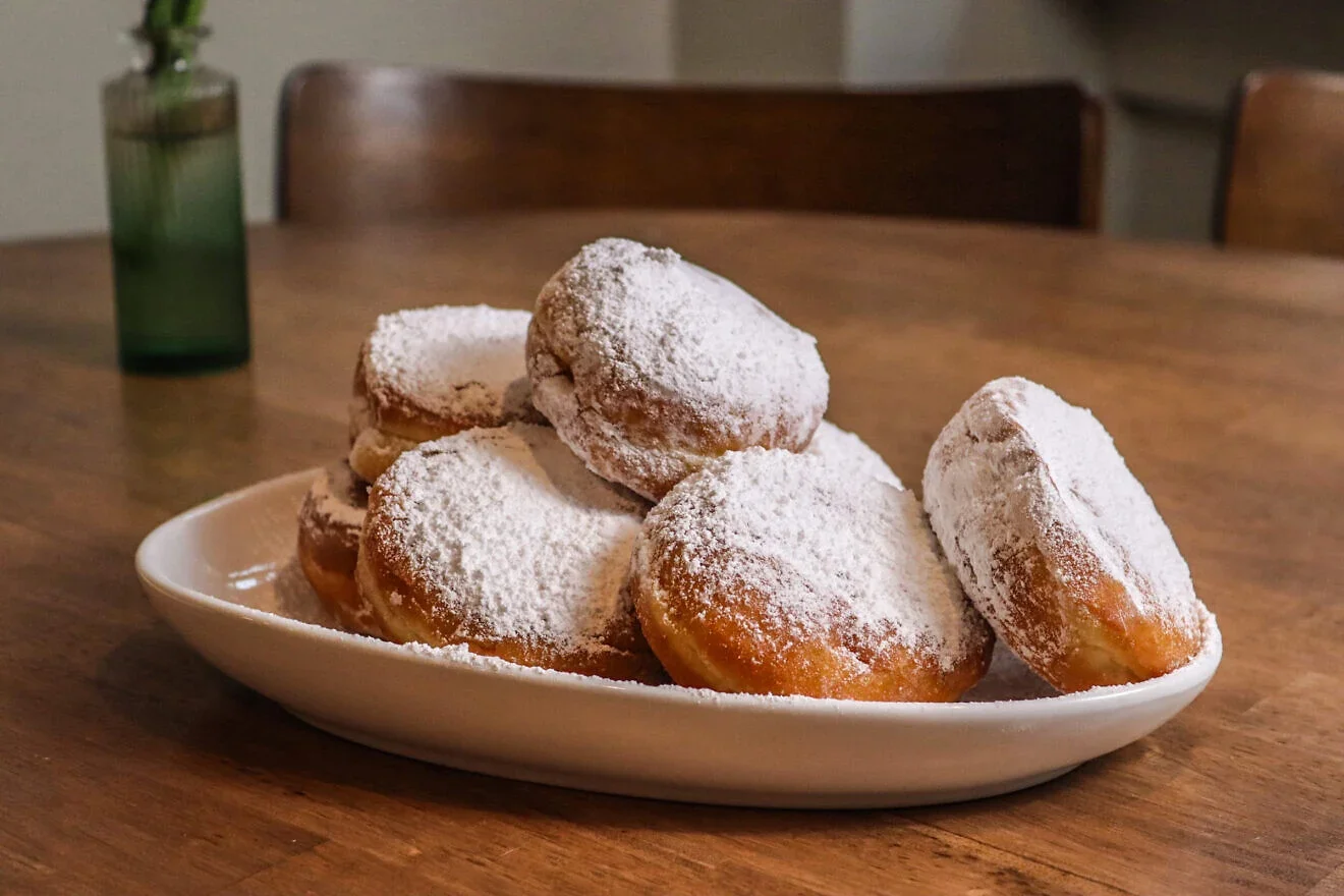 Jelly still king as bakeries in NY experiment with Chanukah doughnuts