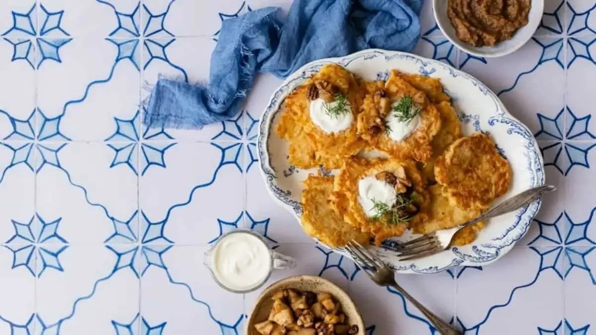Hanukkah 2025 Begins: How India’s Jewish Community Marks the Festival Through Food